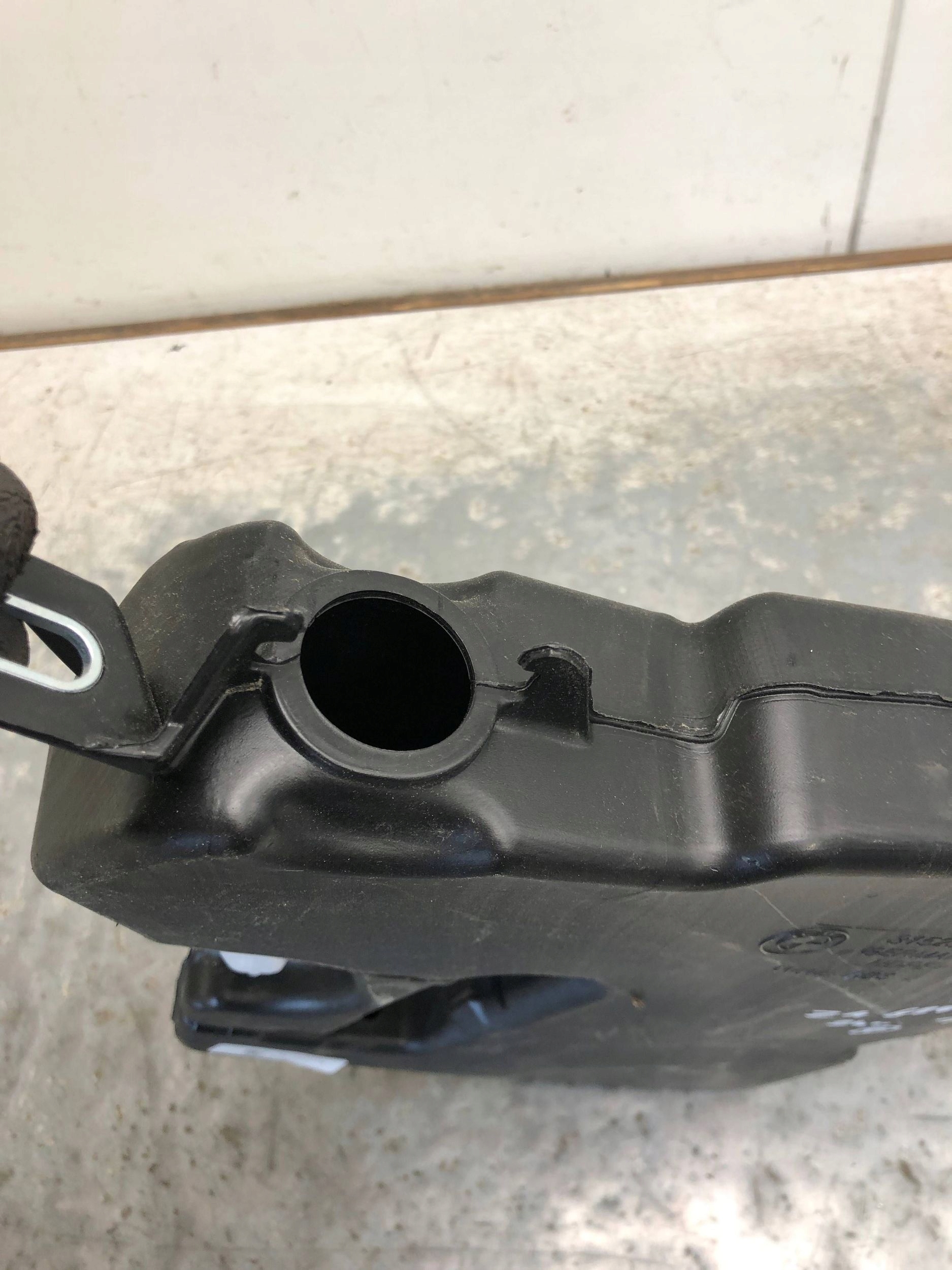 washer fluid tank BMW Z4 G29 7454448