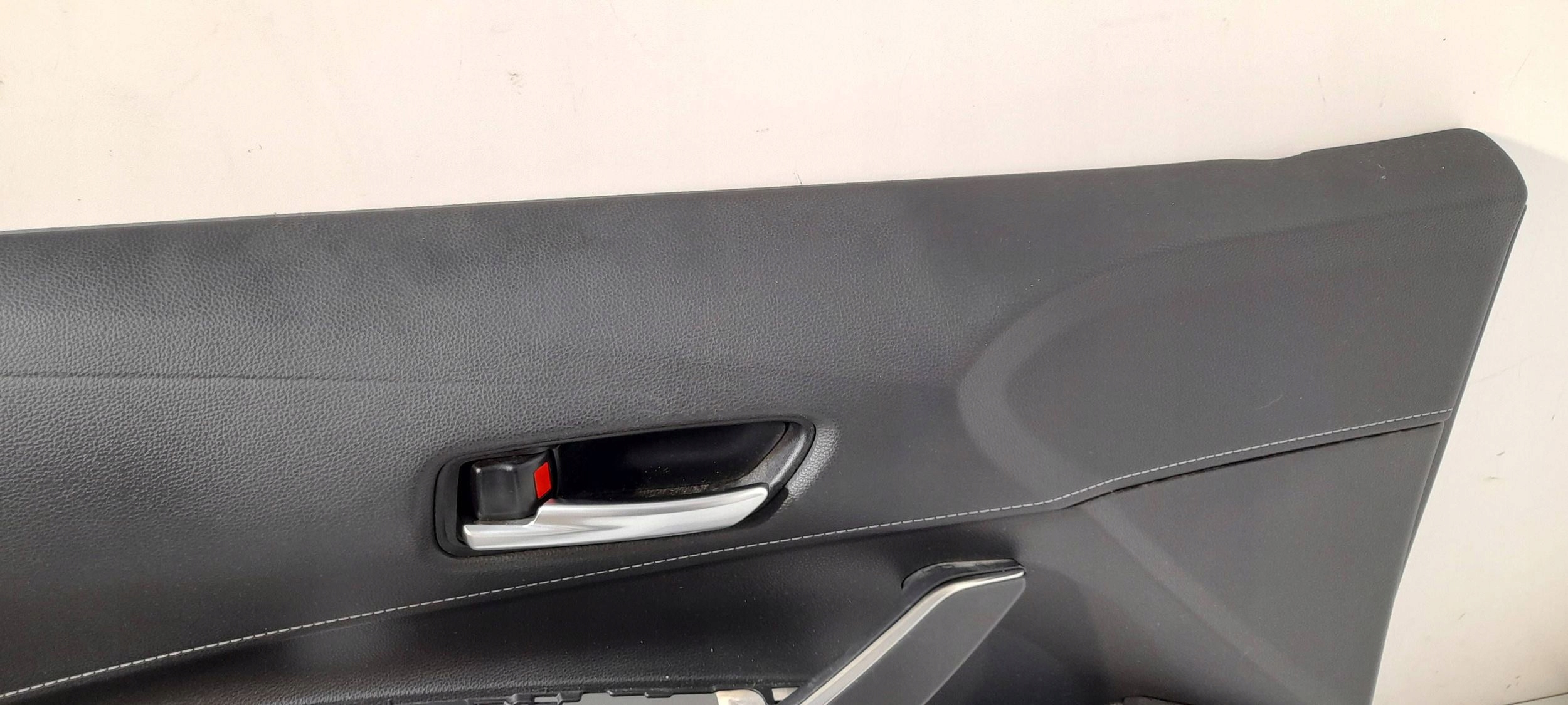 Toyota Corolla E210 E21 side door front of left 6761202860 (ET163)