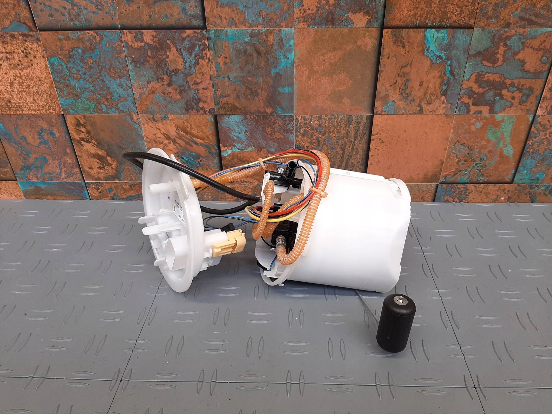 топливный насос BMW XM G09 12km