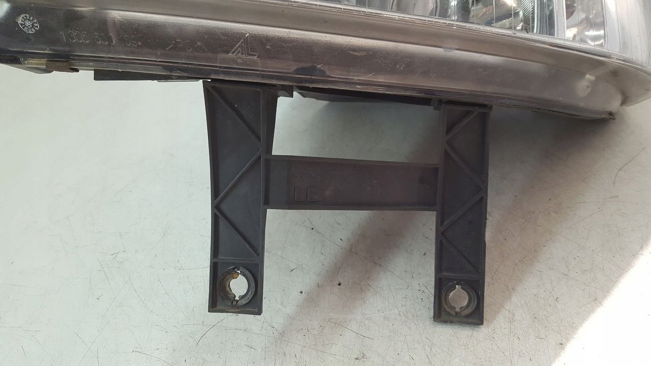 light front front left VW T5
