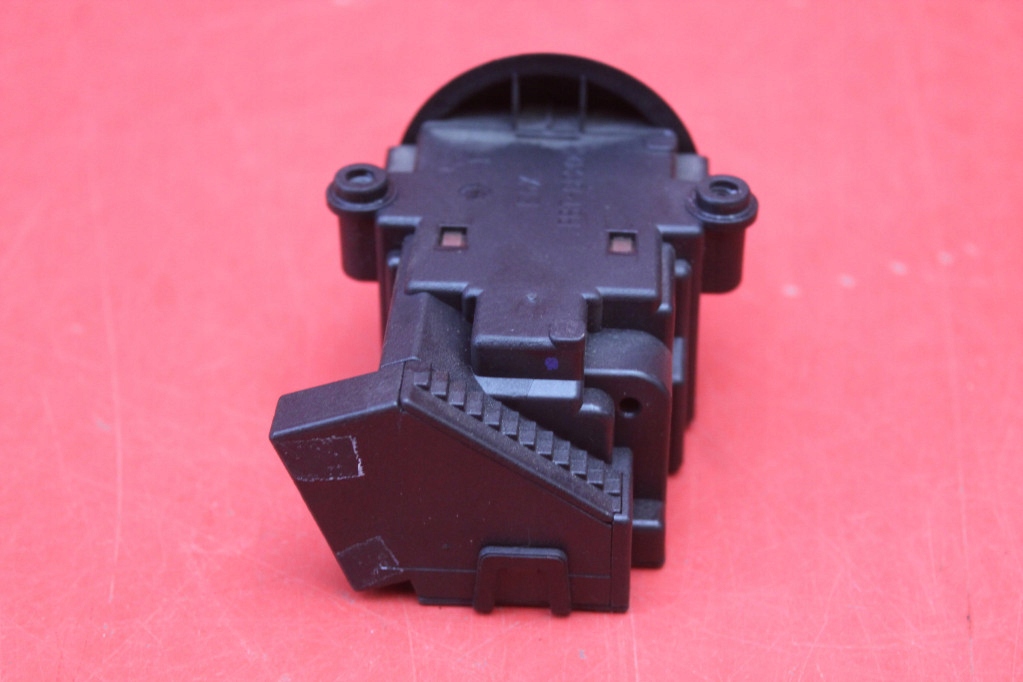 ignition key button 6954722-10 BMW E60 E61 2.0 D 163 KM 03-07