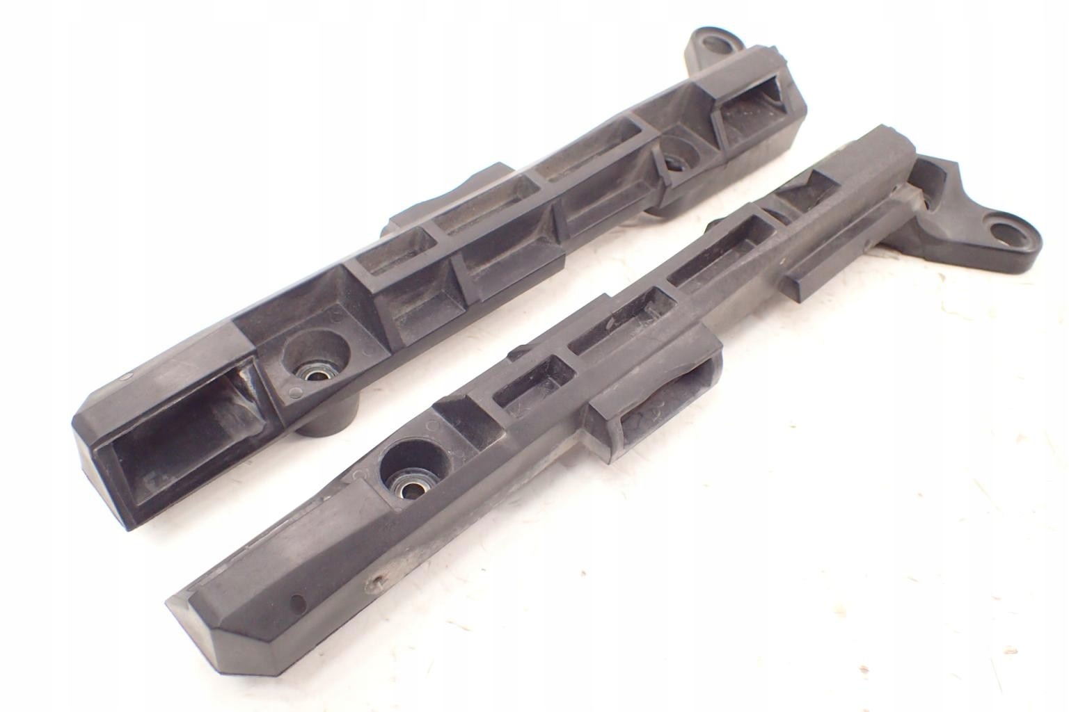 Yamaha FJR 1300 01-05 Stelaż mocowanie kufrów bocznych kpl. Numer katalogowy części 110202