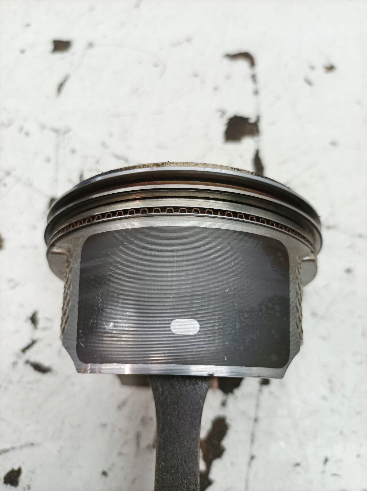 pistone Biella 2.0 16V 145 KM Volvo C30 e (2006-2013)