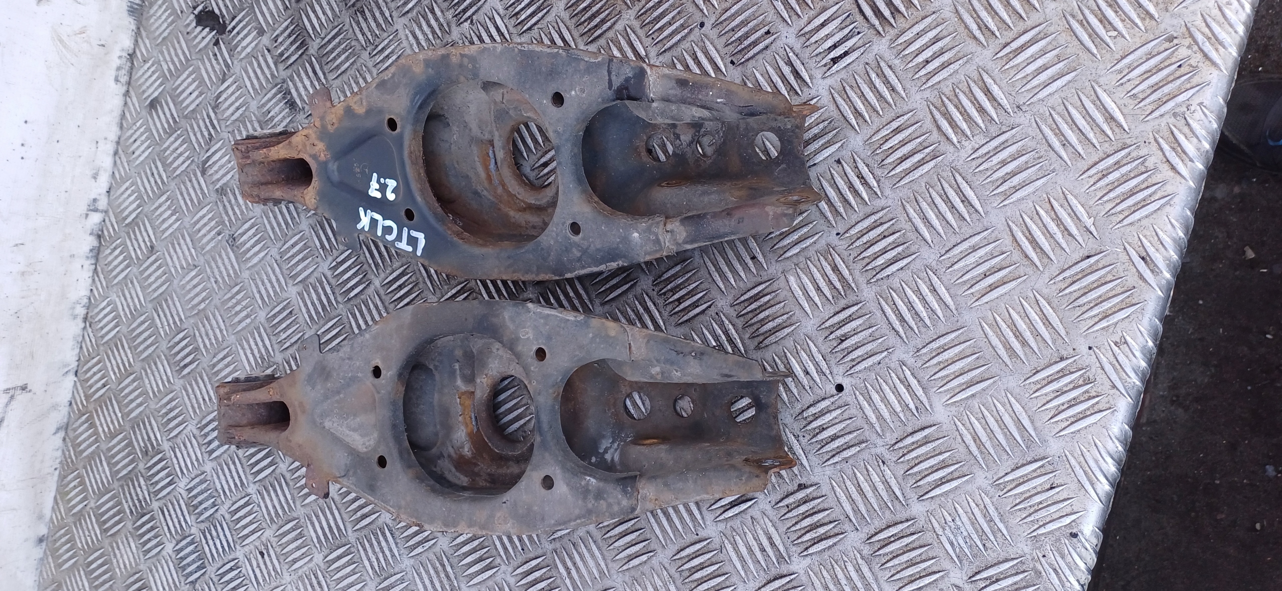 MERCEDES W209 CLK Querlenker heck links rechts