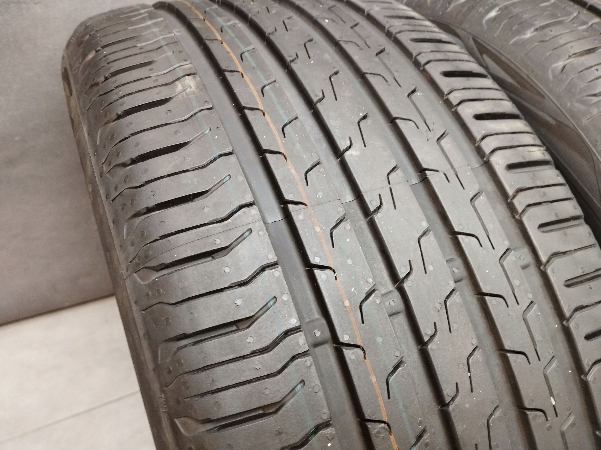 tyres Continental EcoContact 6 245/45r18 96W 2SZT
