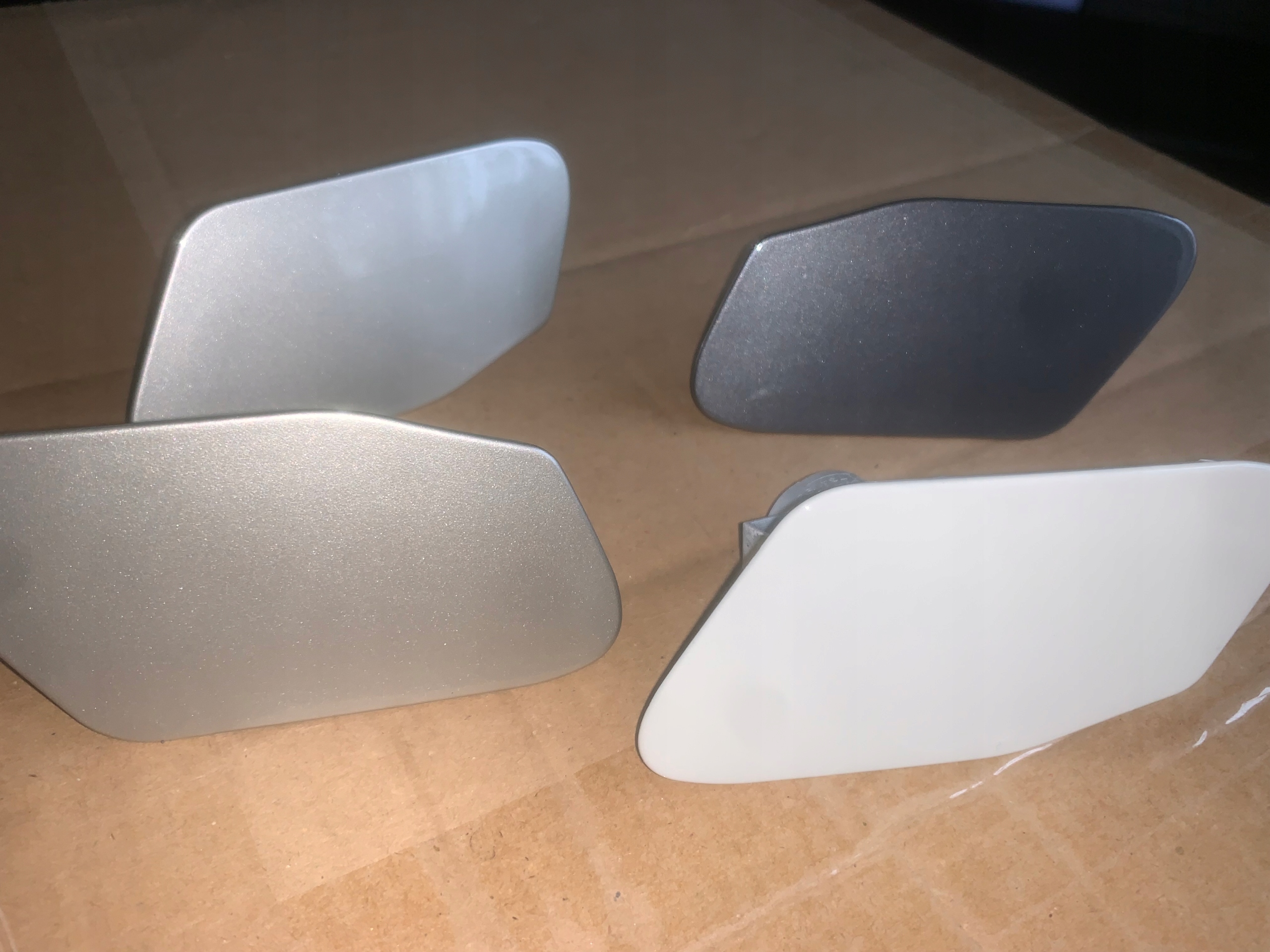 51117347932 51117347931 - Кришка омивача BMW X3 F25 Lift кольору