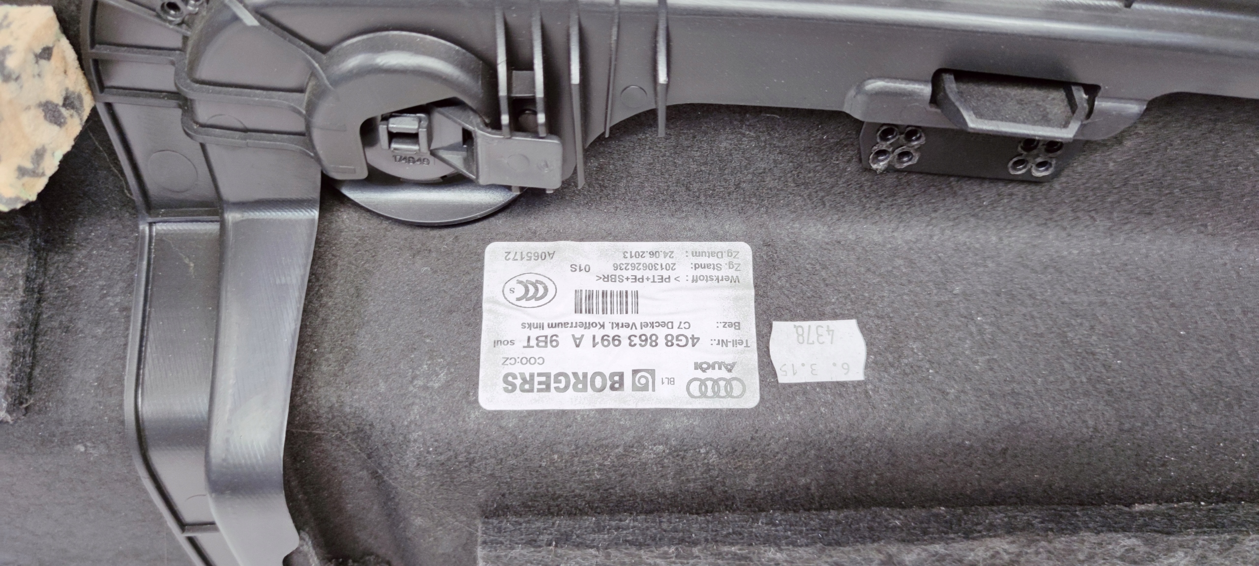 boot upholstery left AUDI A7 4G8863887C