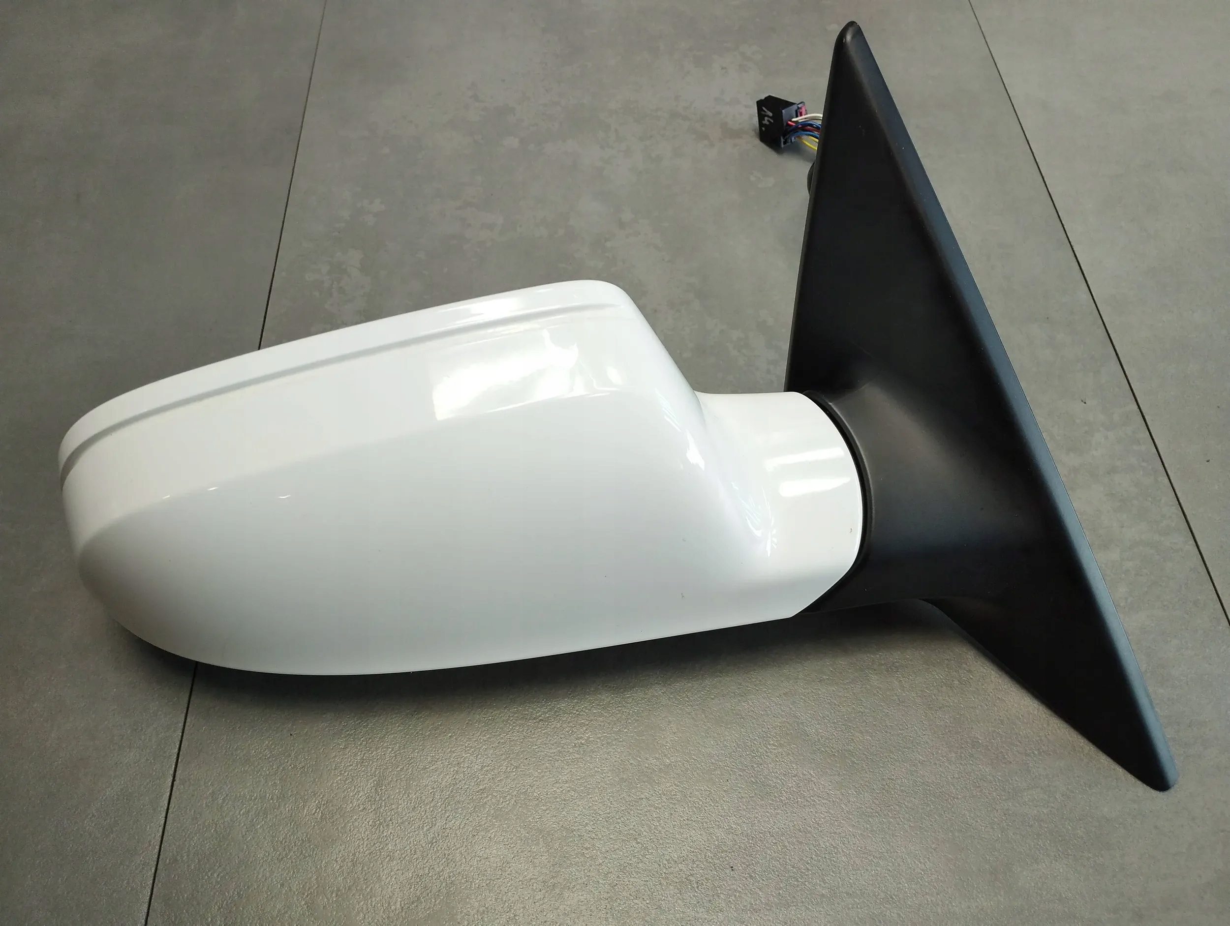 Audi A5 Sportback 8TA mirror right LY9C 14 PIN