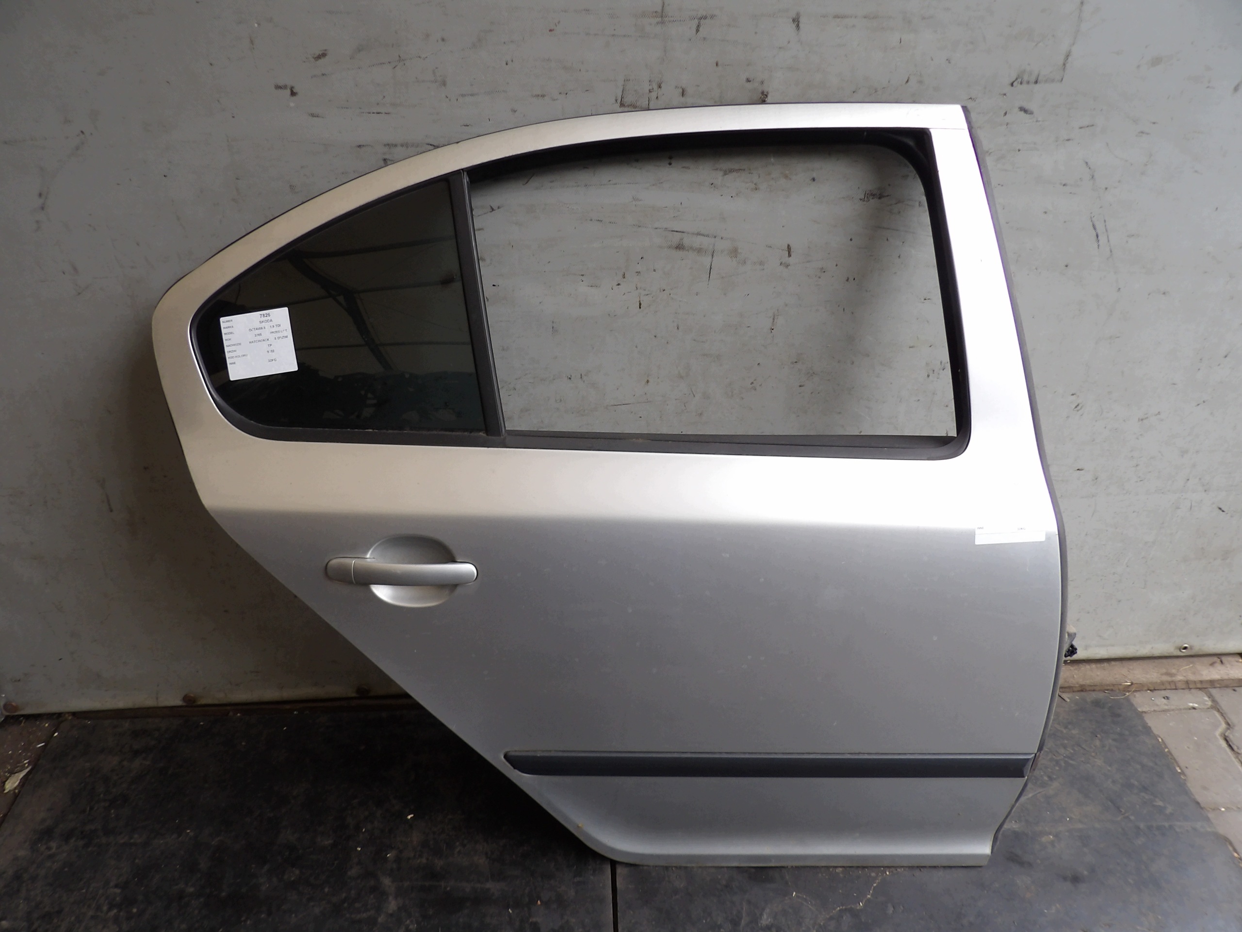 Skoda Octavia II door rear. right HB 9102