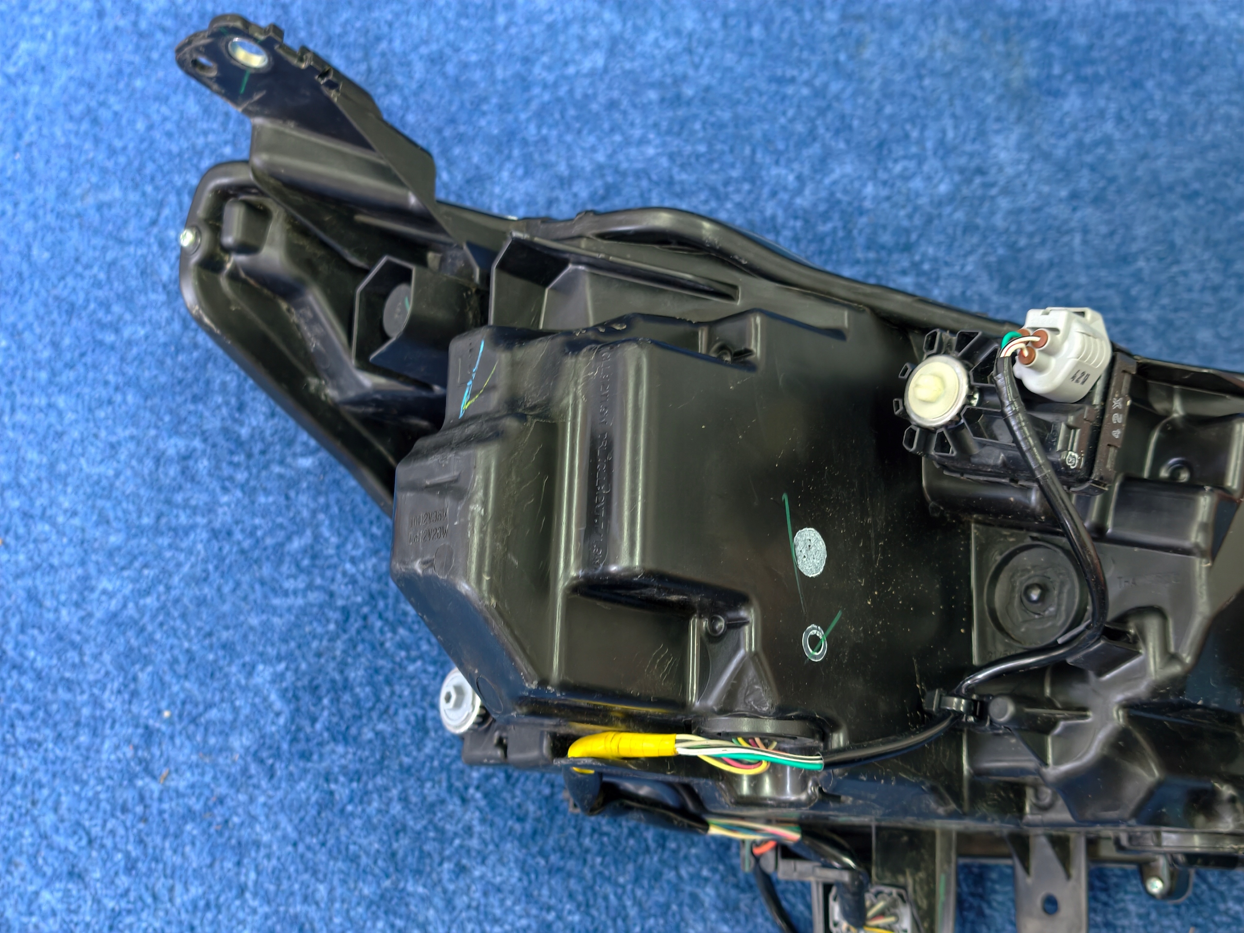 MAZDA 2 II LIFT DJ 19- REFLEKTOR left light IDEALNA FULL LED D43N-51040