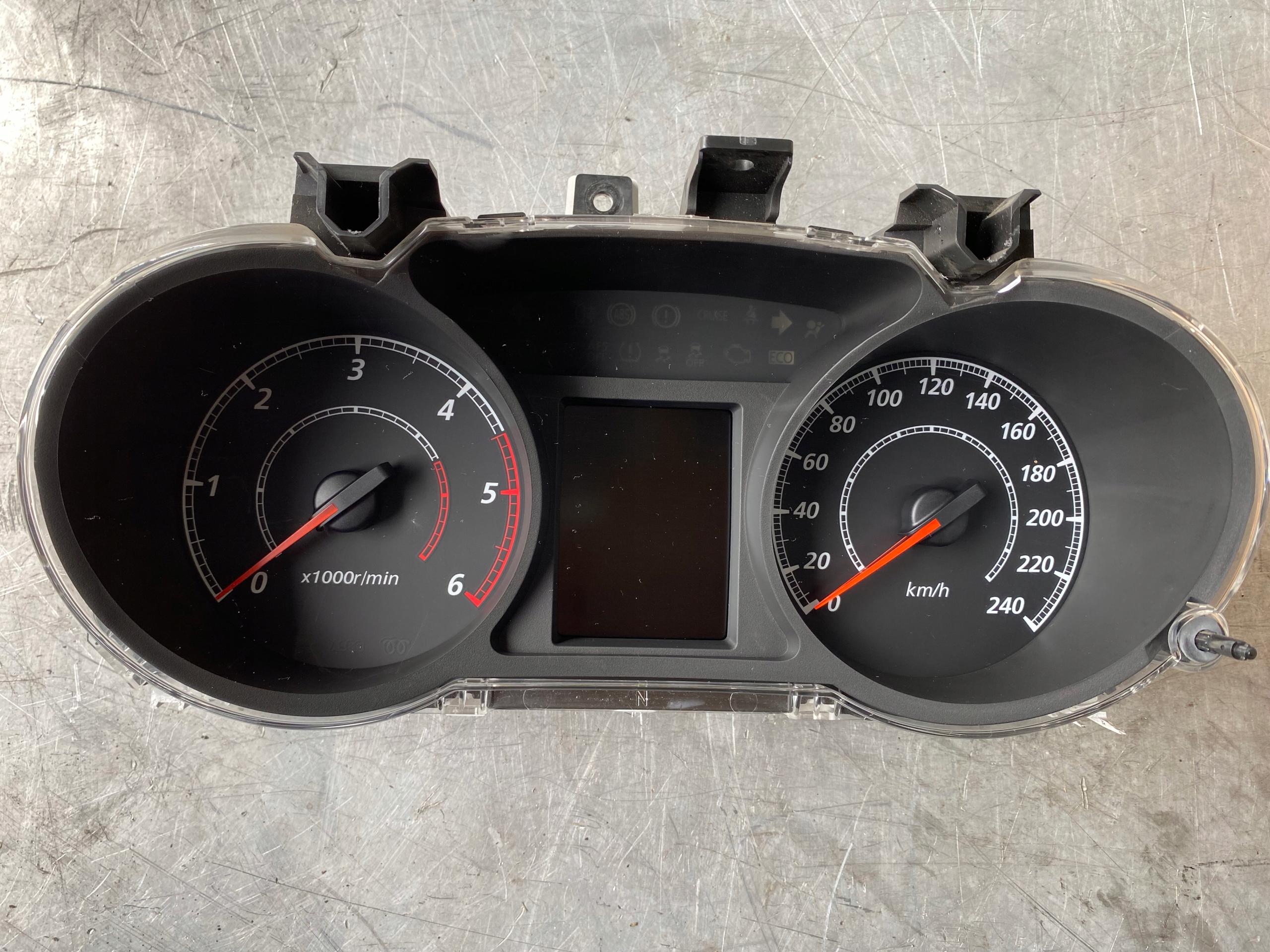 спидометр часы CITROEN C4 AIRCROSS 8100C044 европа