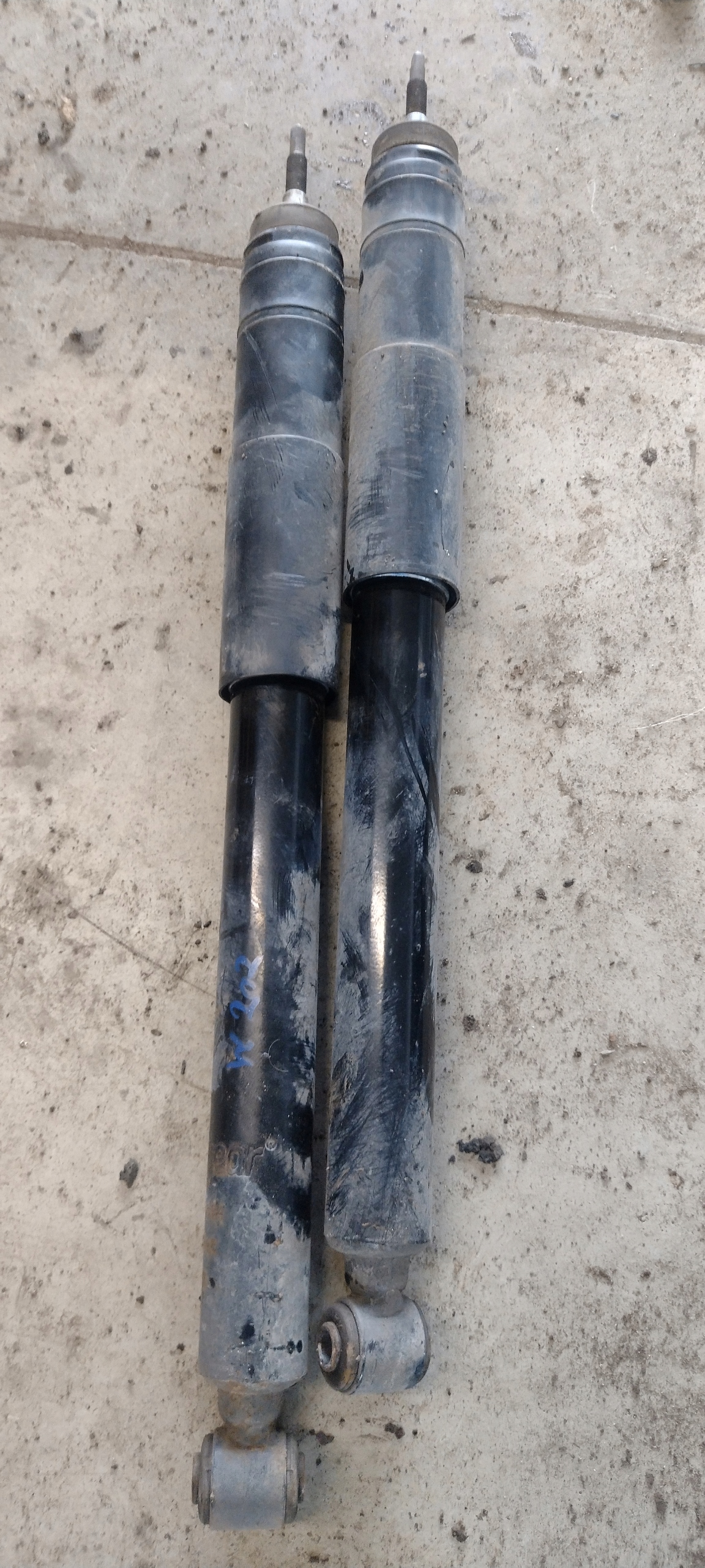 MGA-5604 - Амортизаторы задние MERCEDES W202