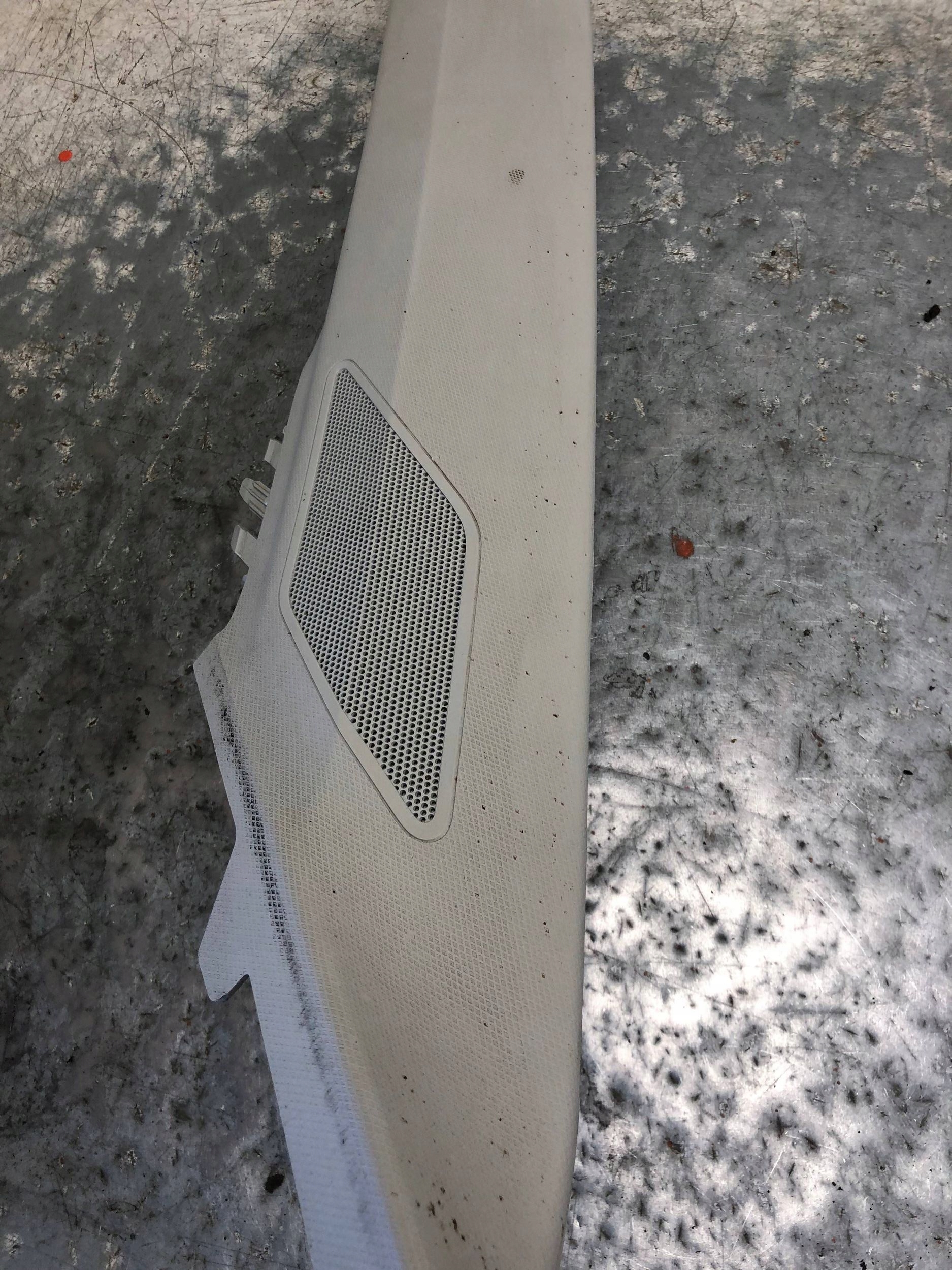 cover SLUPKA A left front VW CRAFTER II 7C MAN TGE 7C0867233D