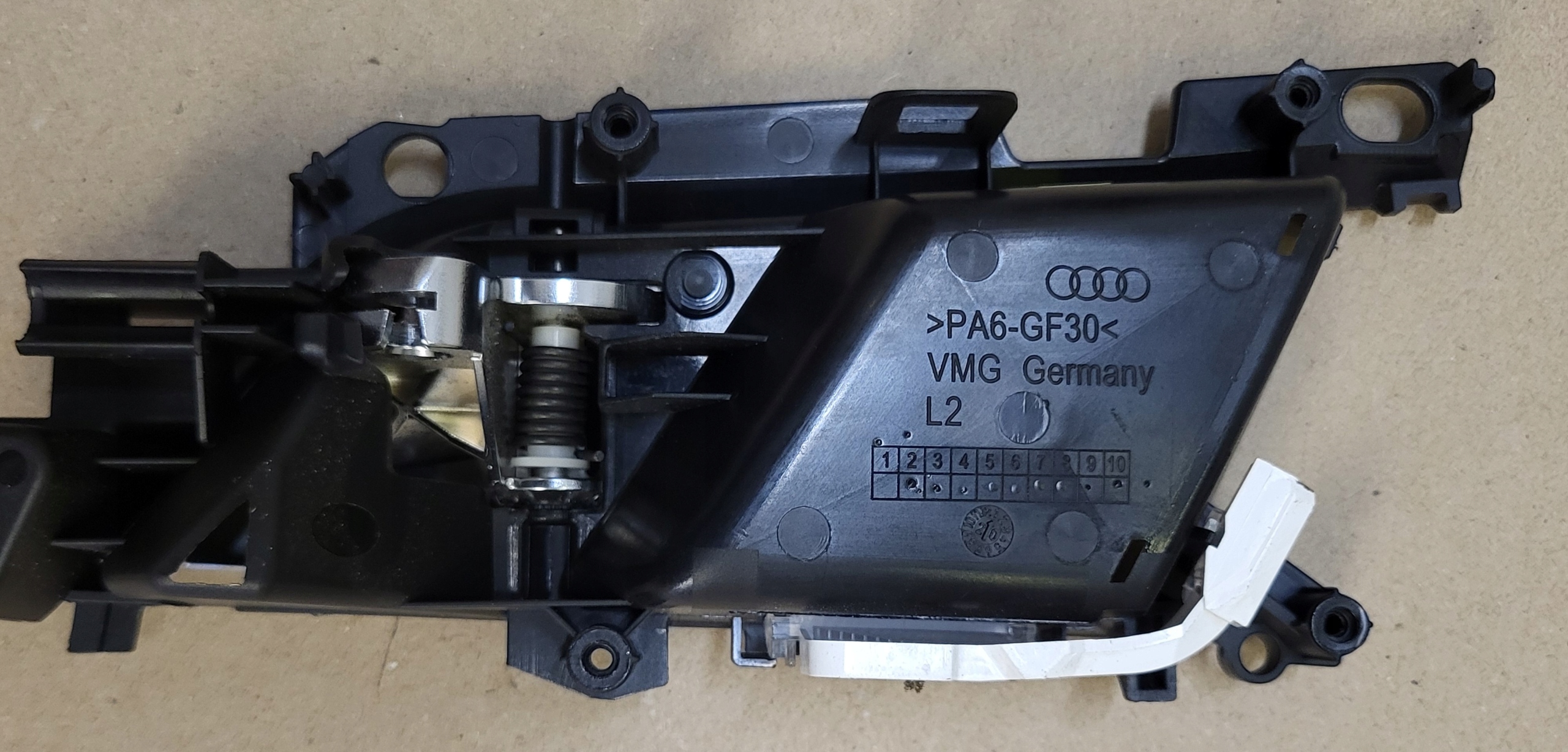 handle inner left front PODSWIETLENIE LED AUDI A4 B9 8W A5 F5 OE EU