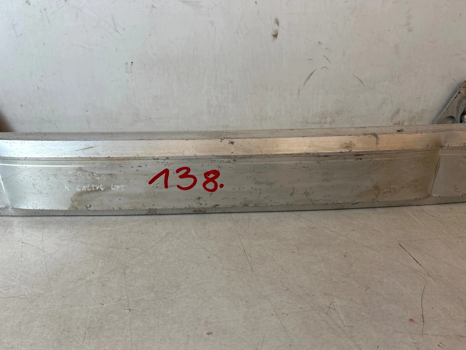 sider pillar of a bumper front Citroen C4 Cactus Lift