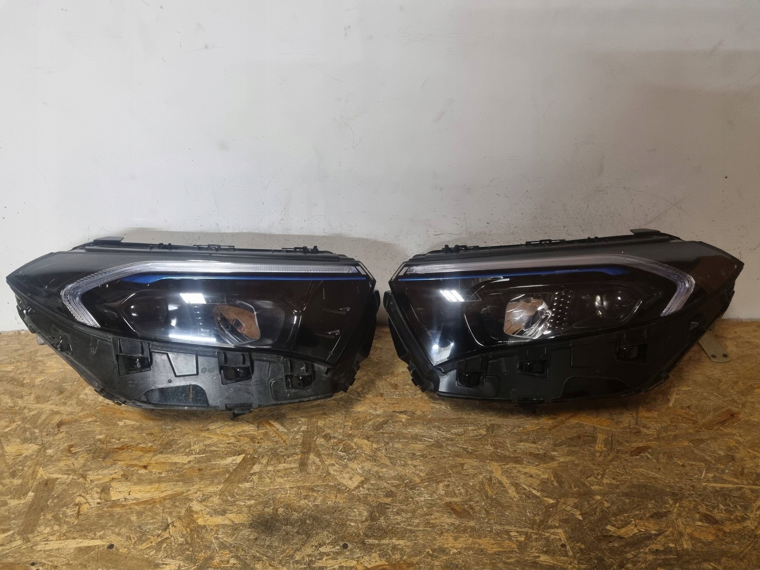 Frontscheinwerfer Mercedes-Benz EQB W243 A2439062701 High Performance LED Links Headlight - Thumbnail 1