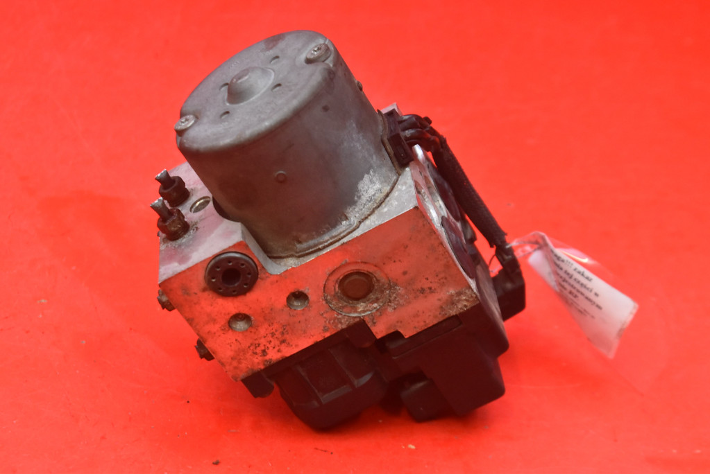 Pompa ABS 44510-02050 TOYOTA COROLLA E12 1.4 D-4D 90 KM 01-06
