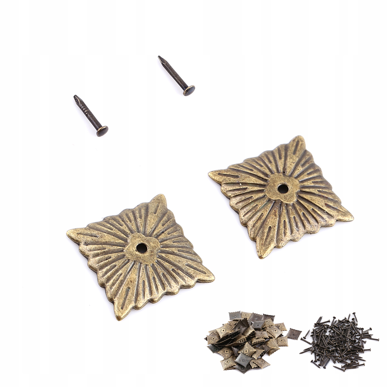 ДЕКОРАТИВНЫЕ ОБИВОЧНЫЕ ГВОЗДИ 21X21 ММ КВАДРАТНЫЙ 100 ШТ.