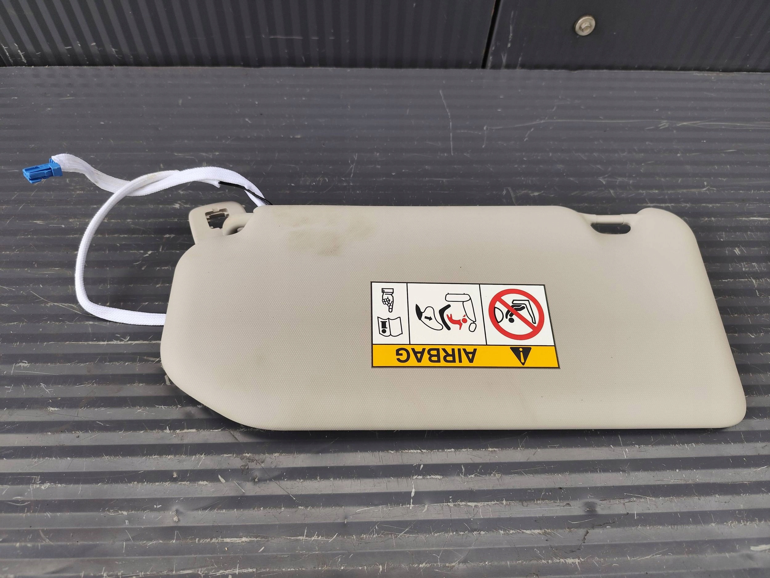 CITROEN C5 AIRCROSS visor right left KOMPLET DEMONTAZ