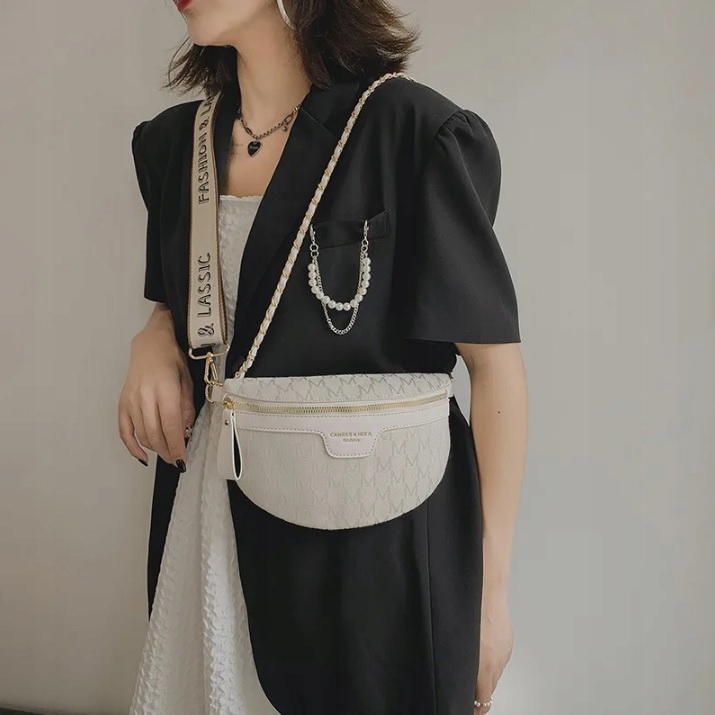 SASZETKA NERKA DAMSKA TOREBKA LISTONOSZKA CROSSBODY BIODRÓWKA SPORTOWA Kolor biały