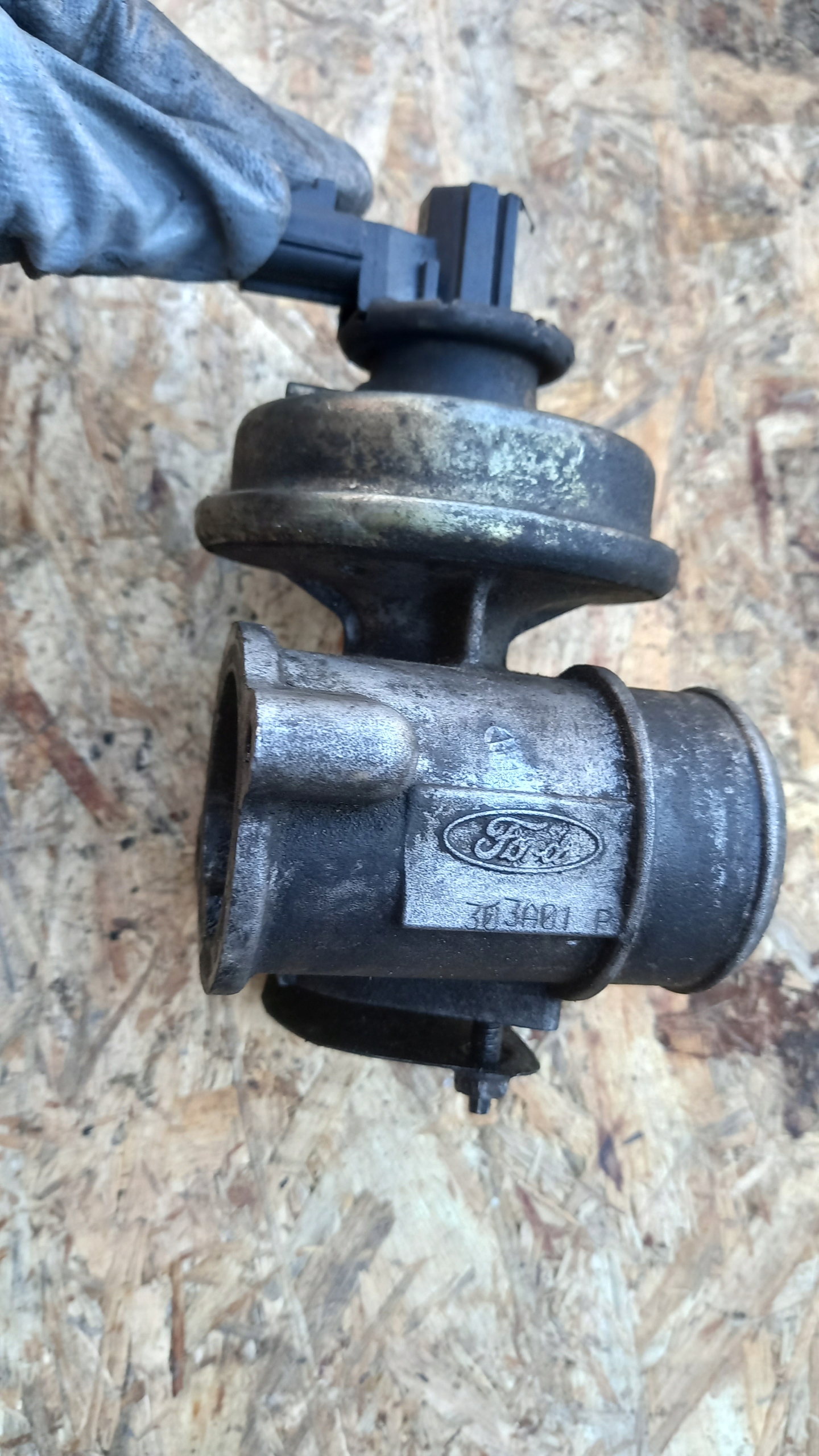 ZAWÓR EGR FORD FOCUS MK1 1.8TTDI 303A01P