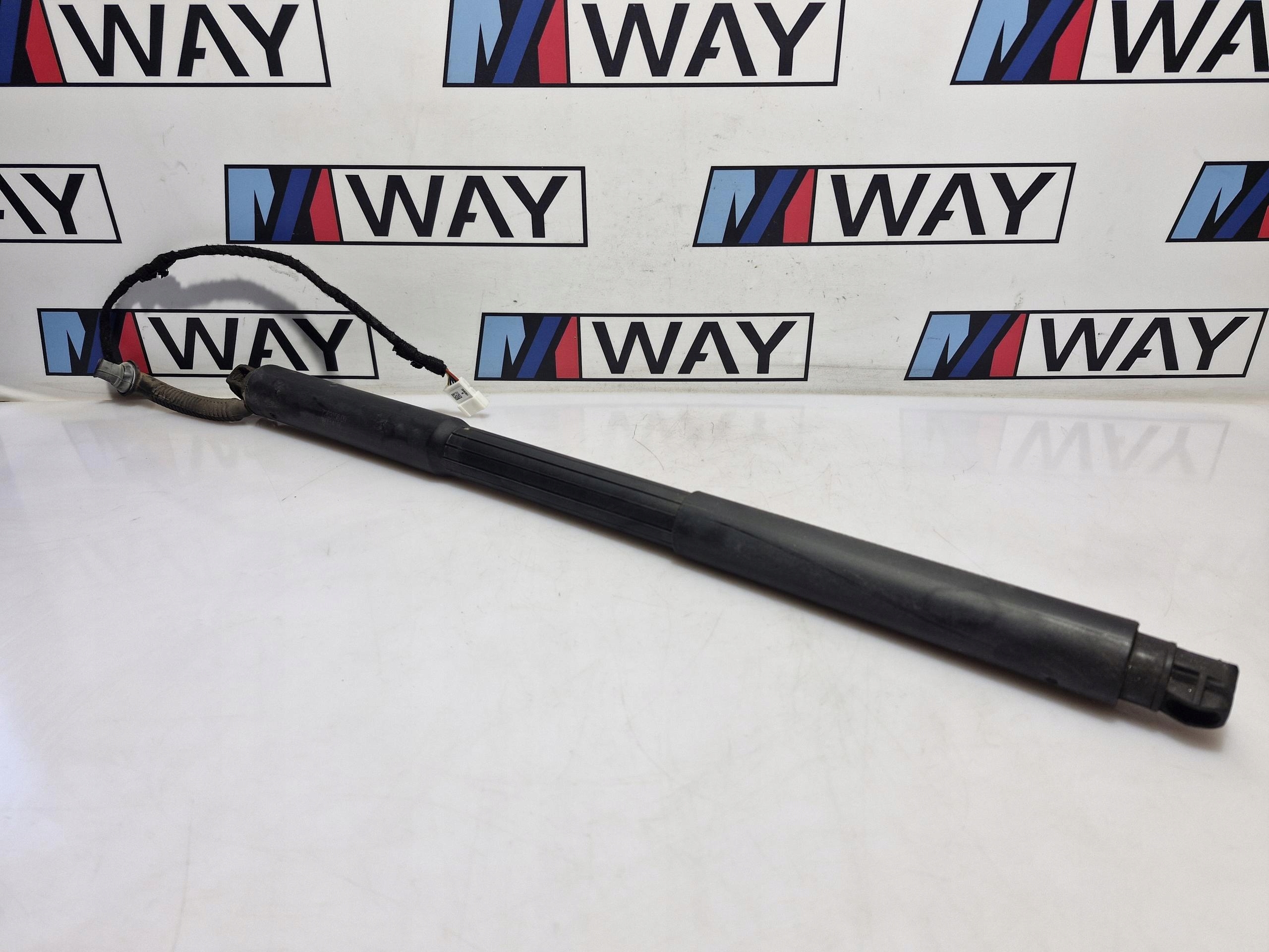 BMW F31 damper telescope bonnet boot right rear part 7263156