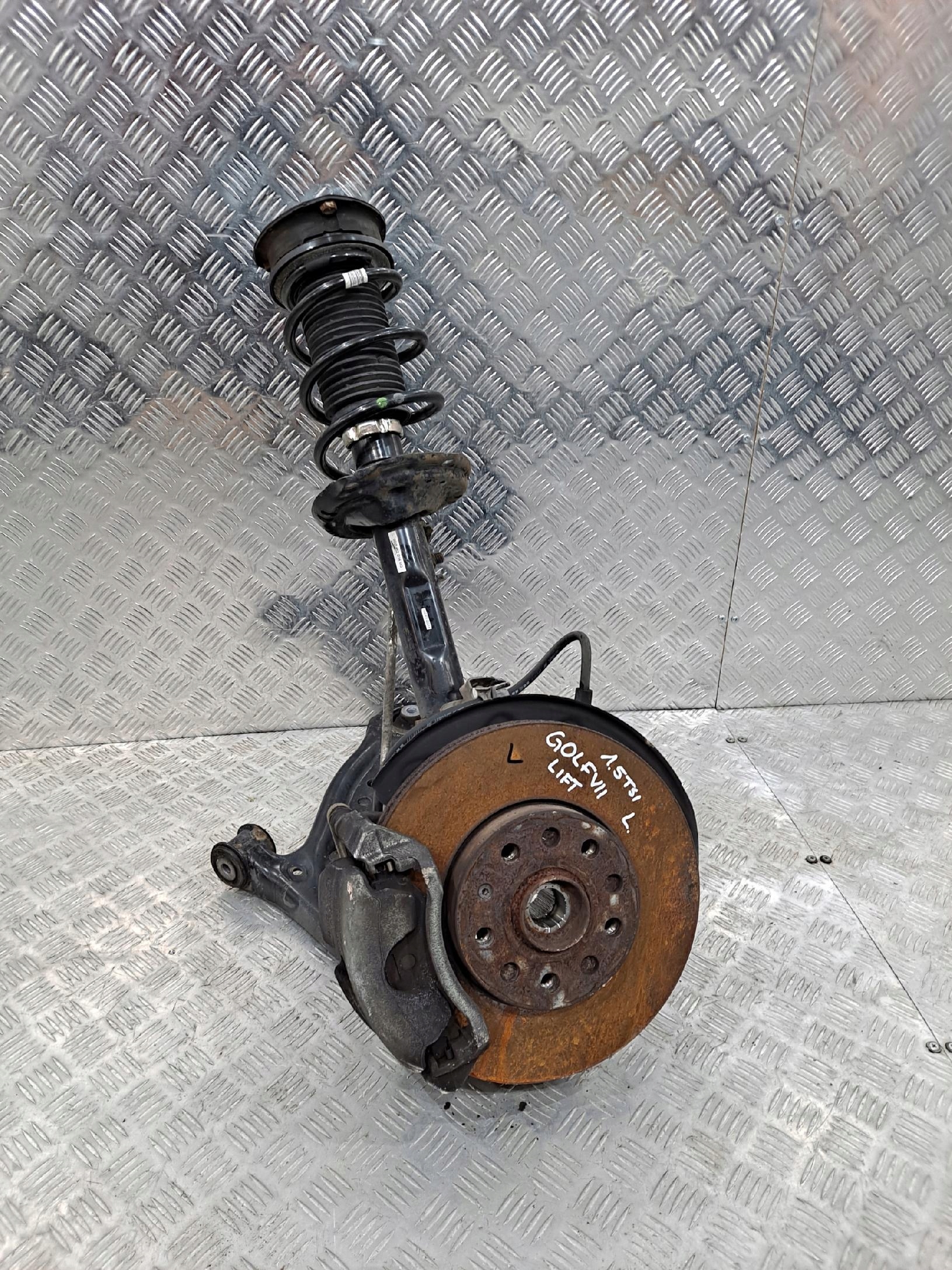 ПОДВЕСКА ЦАПФА ЛЕВЫЙ ПЕРЕД VW GOLF VII 7
