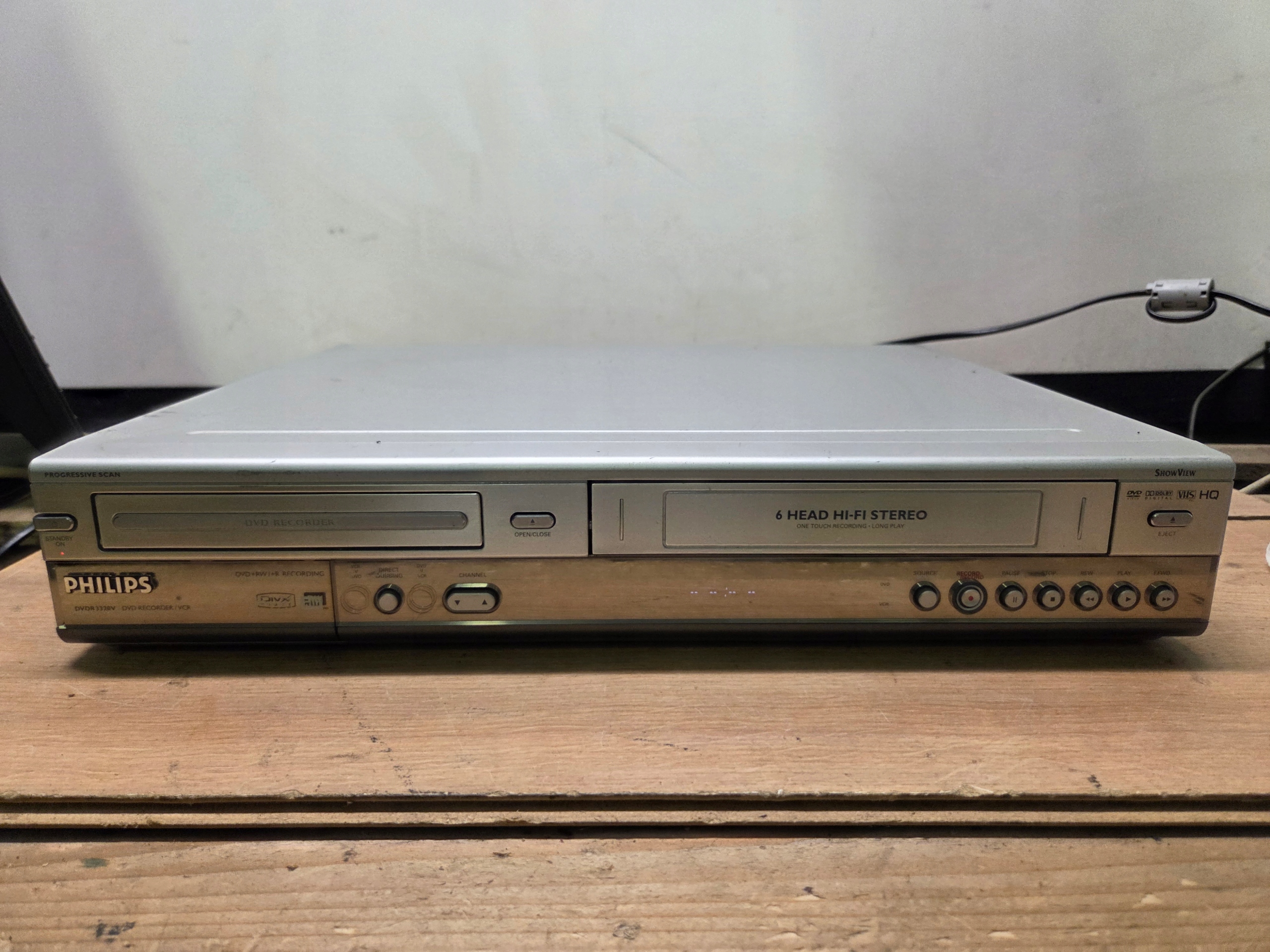 Magnetowid Philips DVDR3320V/02