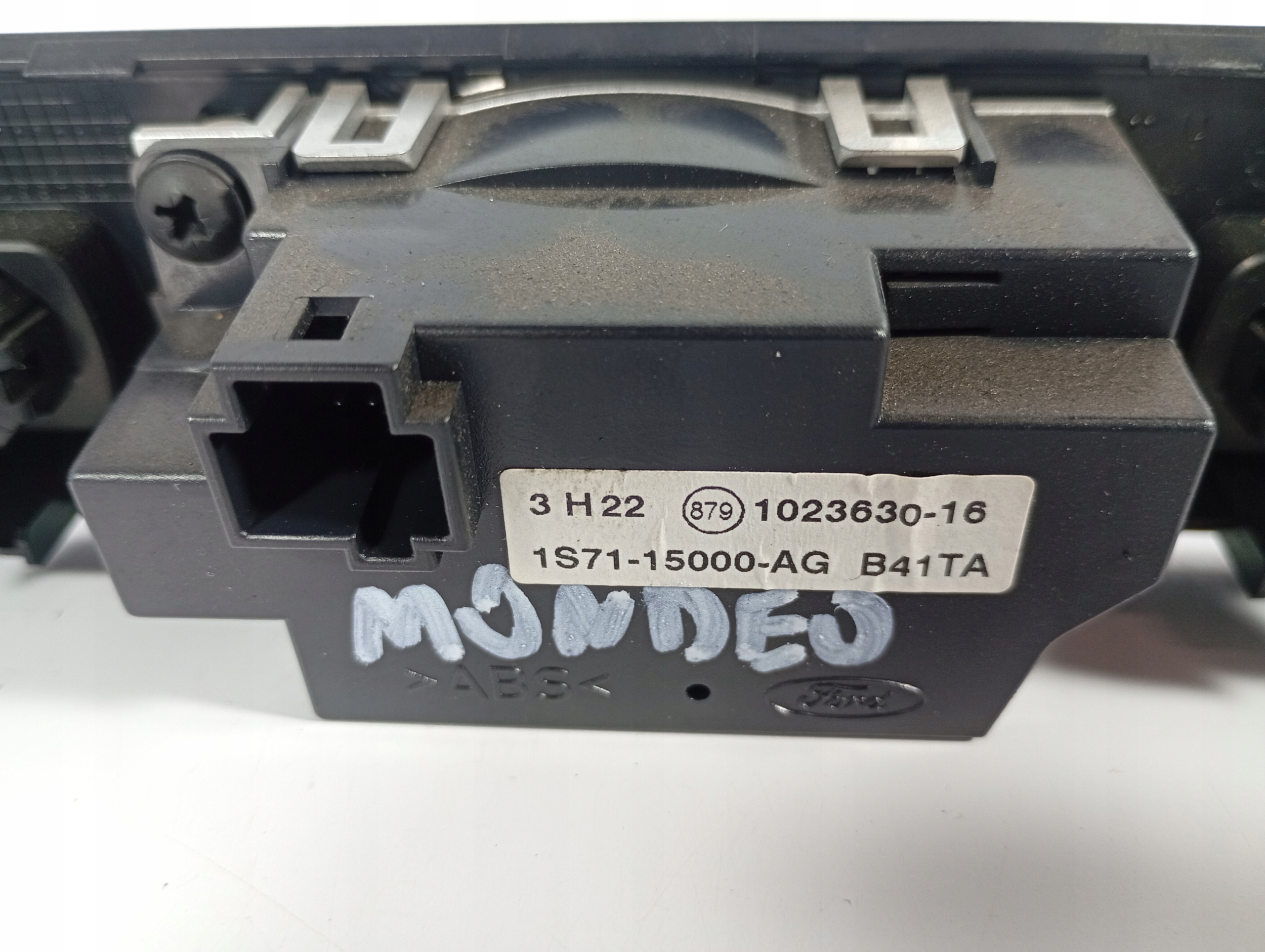 Mondeo MK3 00-07 clock PRZYCISKI OE 1S7115000AG