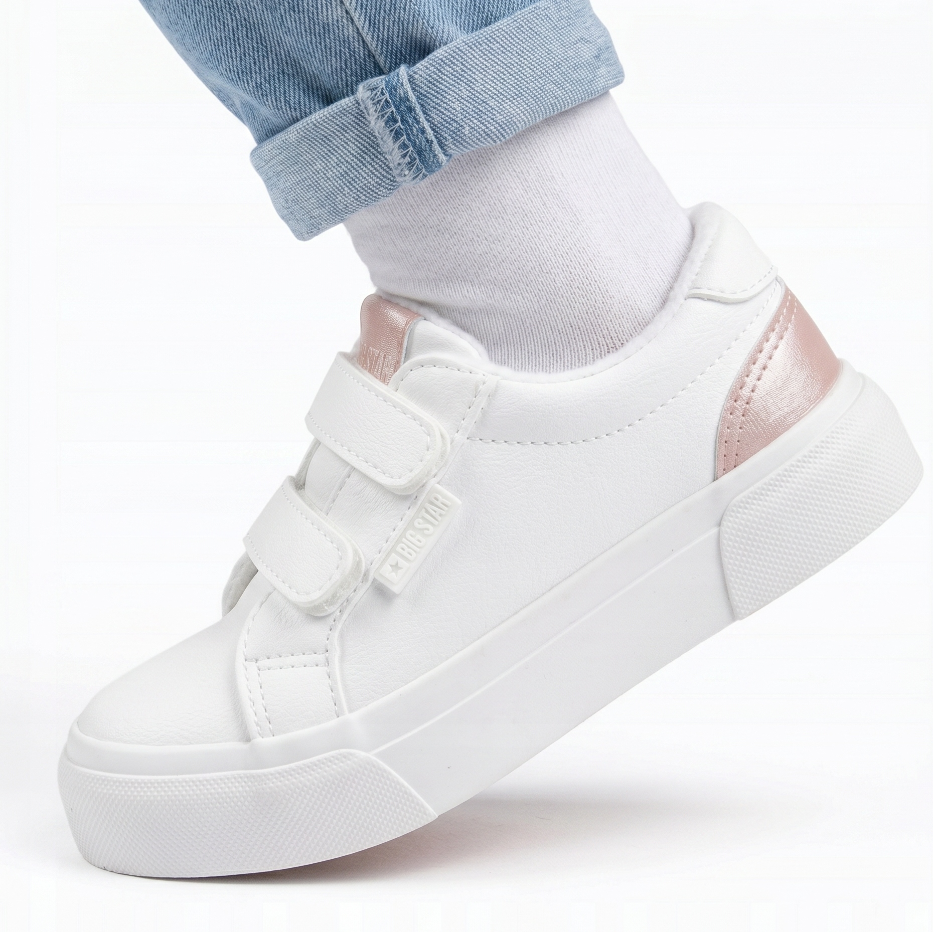 Buty dziecięce Big Star na rzepy białe wizytowe szkoła komunia OO374231 31