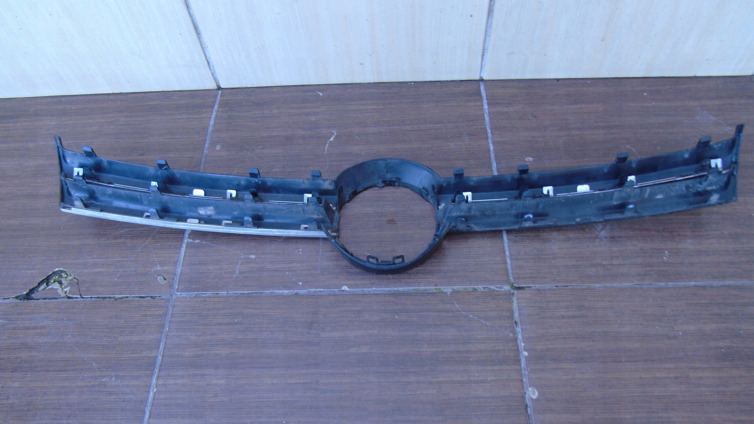 рамка решетка vw GOLF VI 08-12 oe