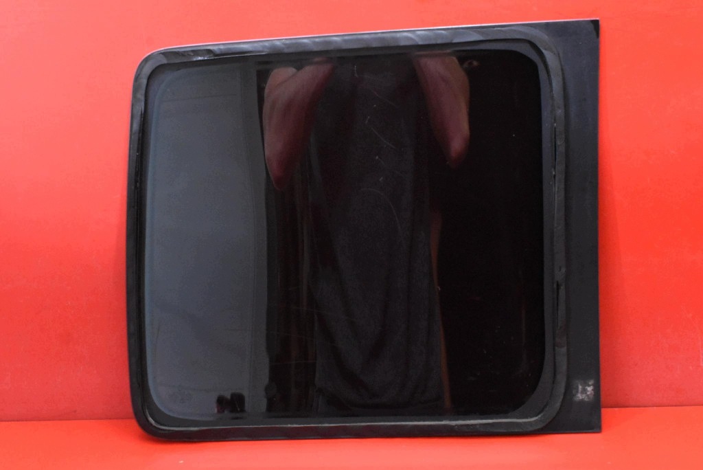 window side left rear part rear VW CADDY 3 III 2K LIFT 10-15
