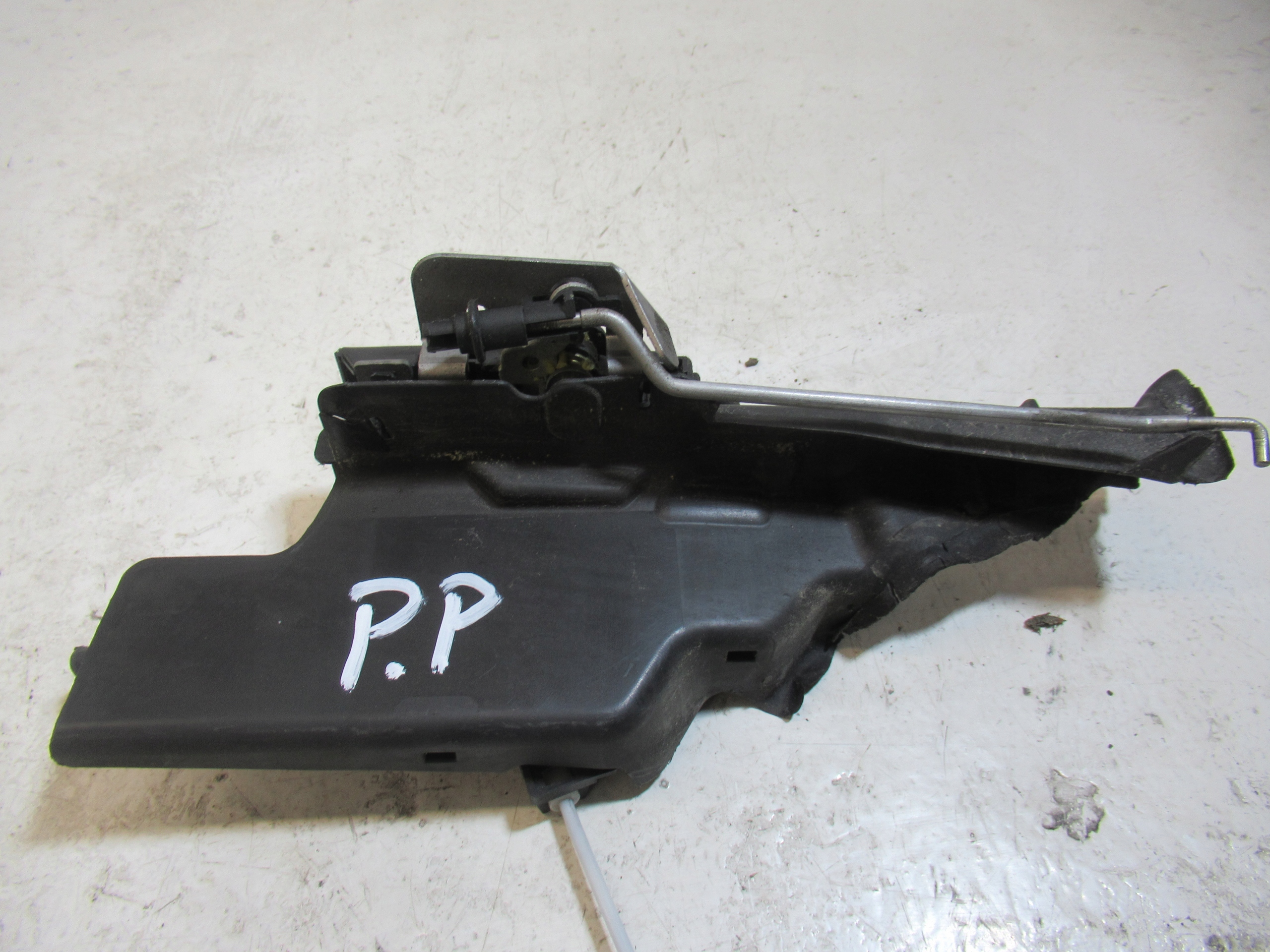 lock door CENTRALNY right front AUDI A4 B6