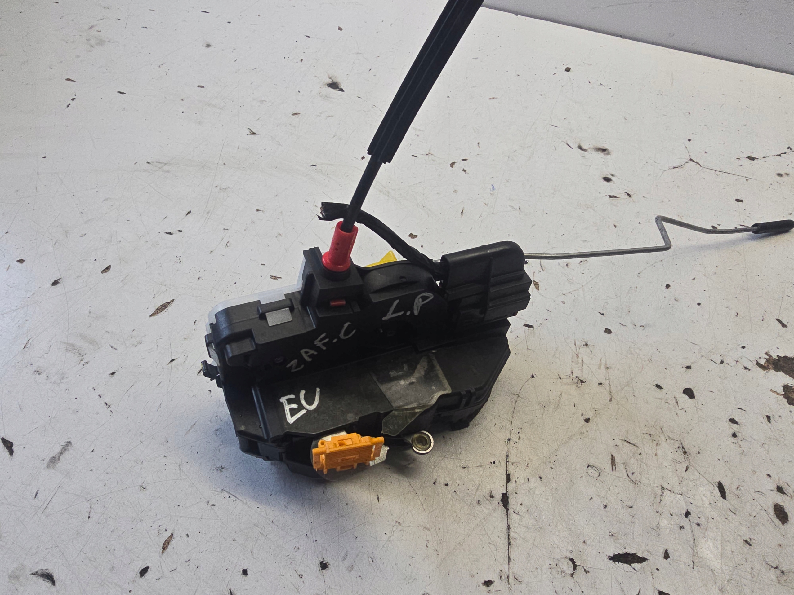 OPEL ZAFIRA C lock door left front EUROPA