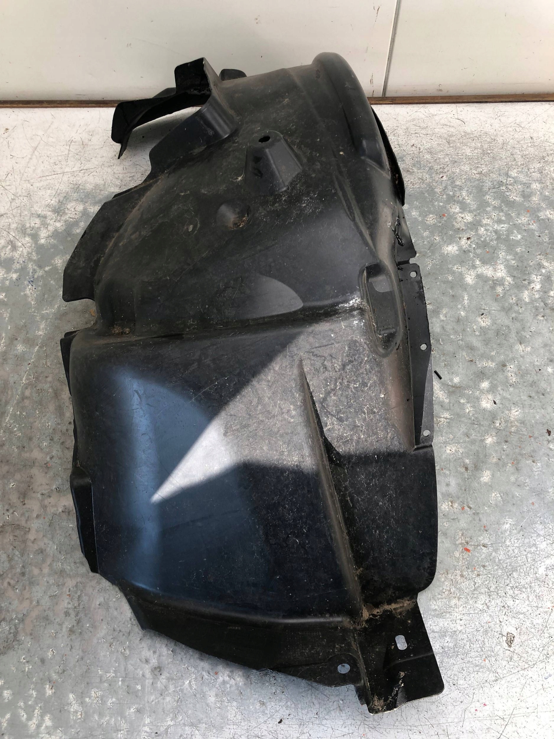 mudguard right front part rear BMW E88 7166244
