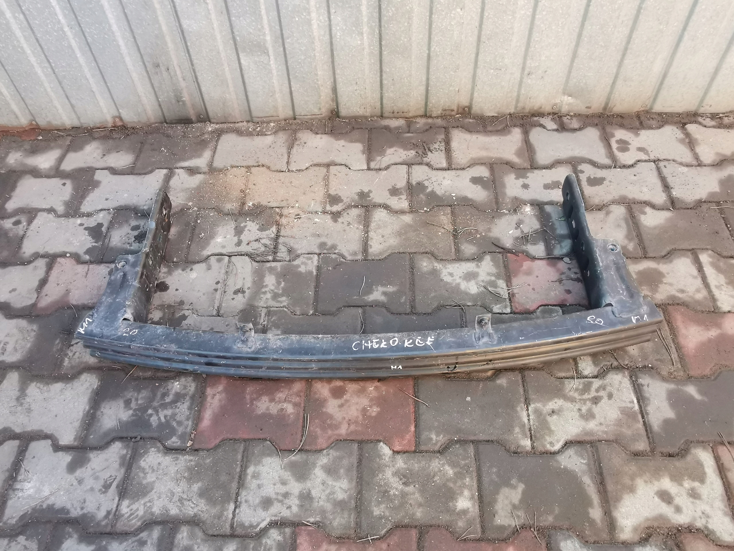 BELKA ZDERZAKA TYŁ TYLNA WZMOCNIENIE JEEP GRAND CHEROKEE WK III 05-