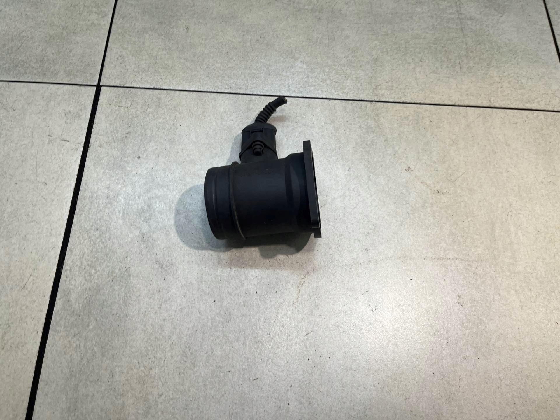 flow meter AUDI A6 C5 KOMBI 028021813