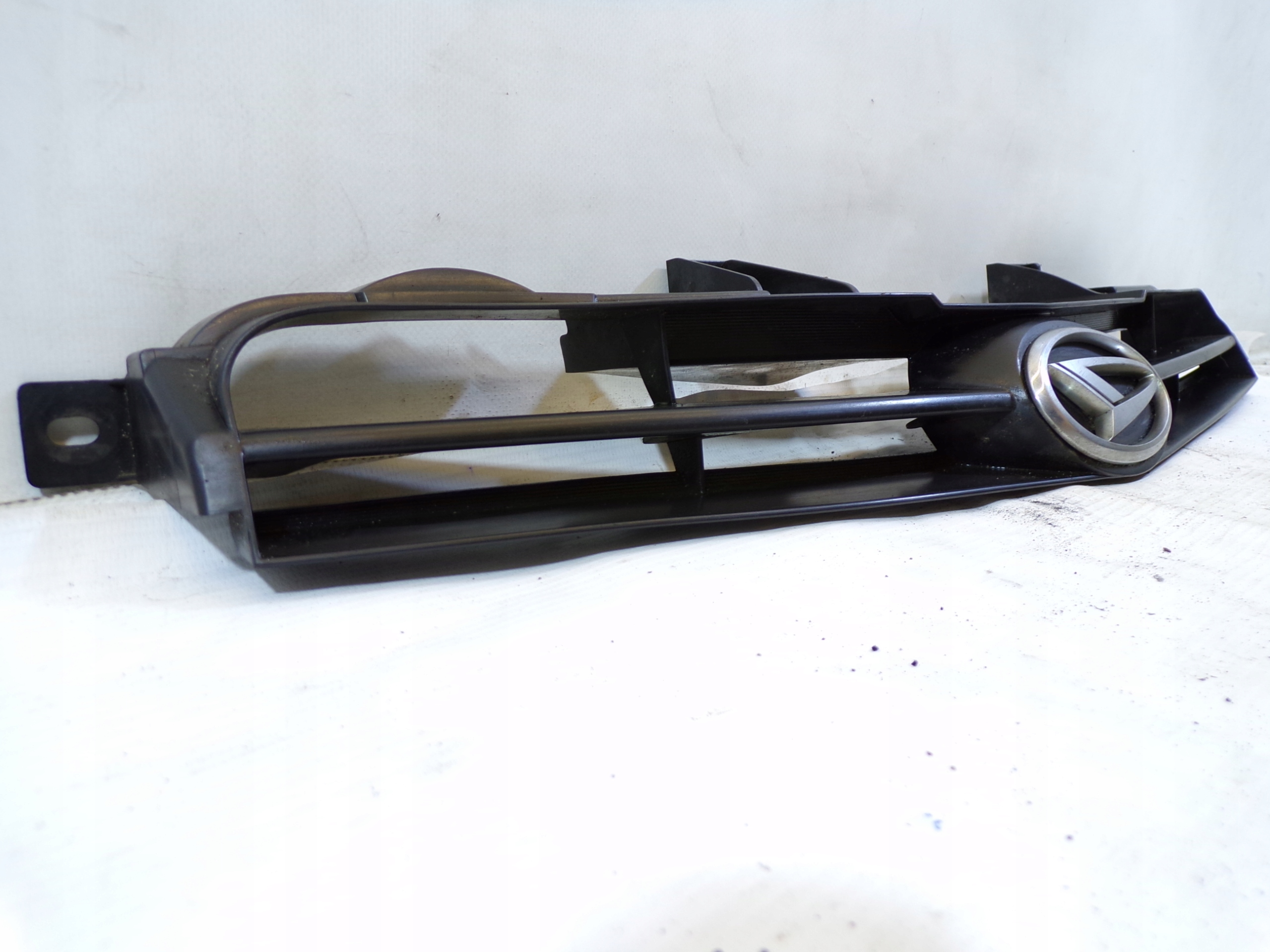 grill grille radiator DAIHATSU YRV