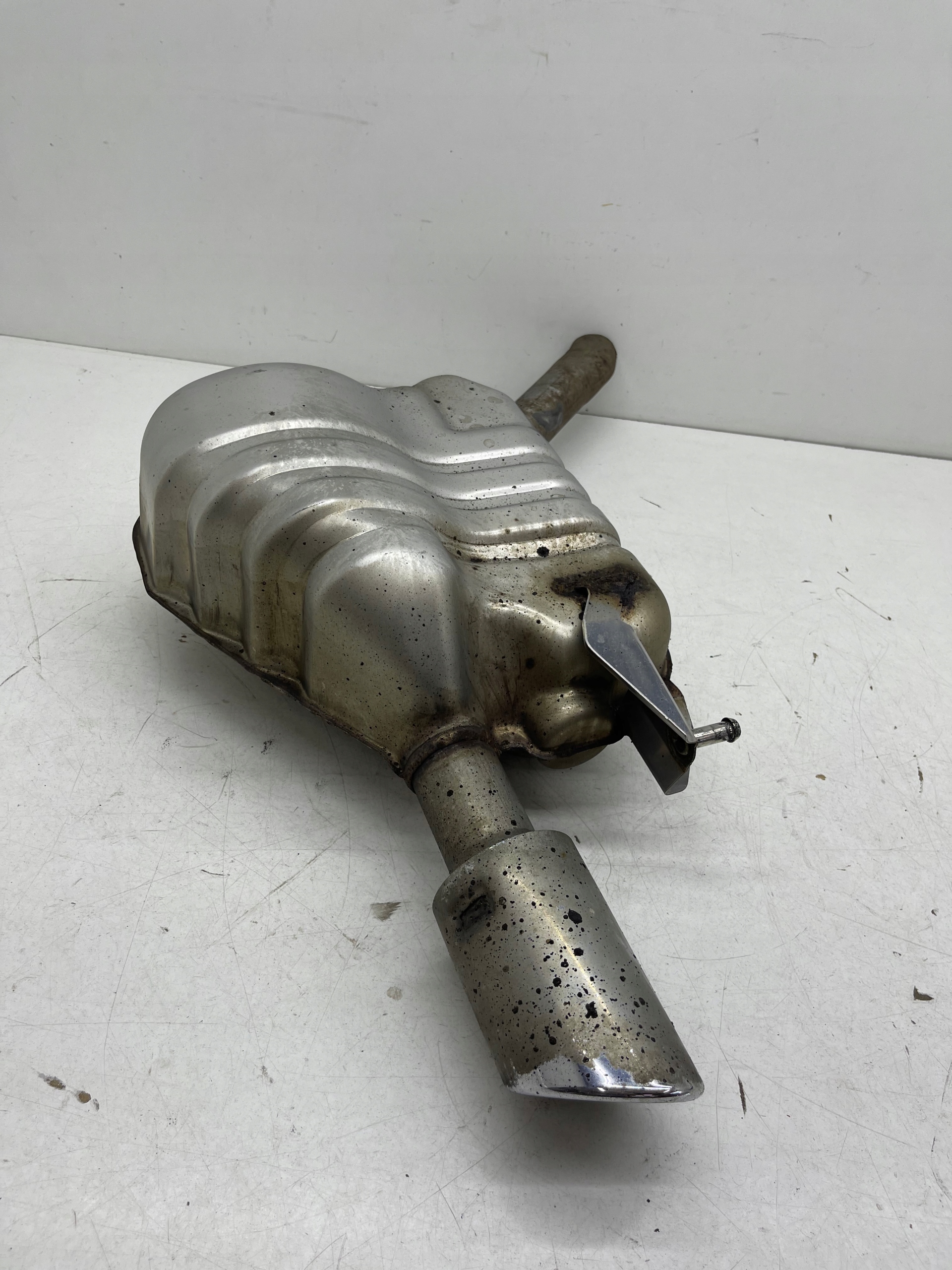 AUDI A6 A7 C7 3.0 TDI muffler, exhaust koncowy left