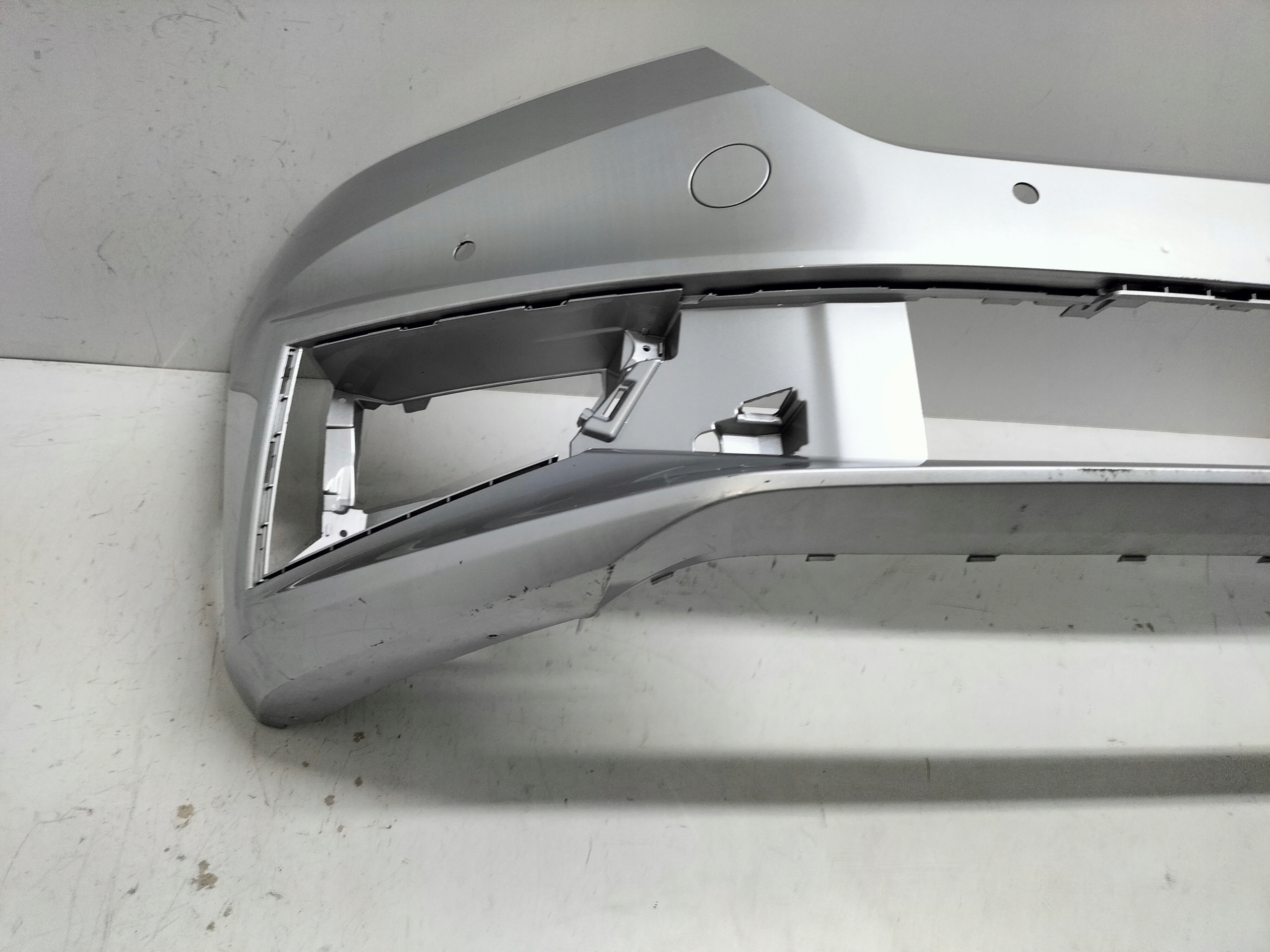 FRONTSTOSSSTANGE VORNE SKODA FABIA 4 IV 21