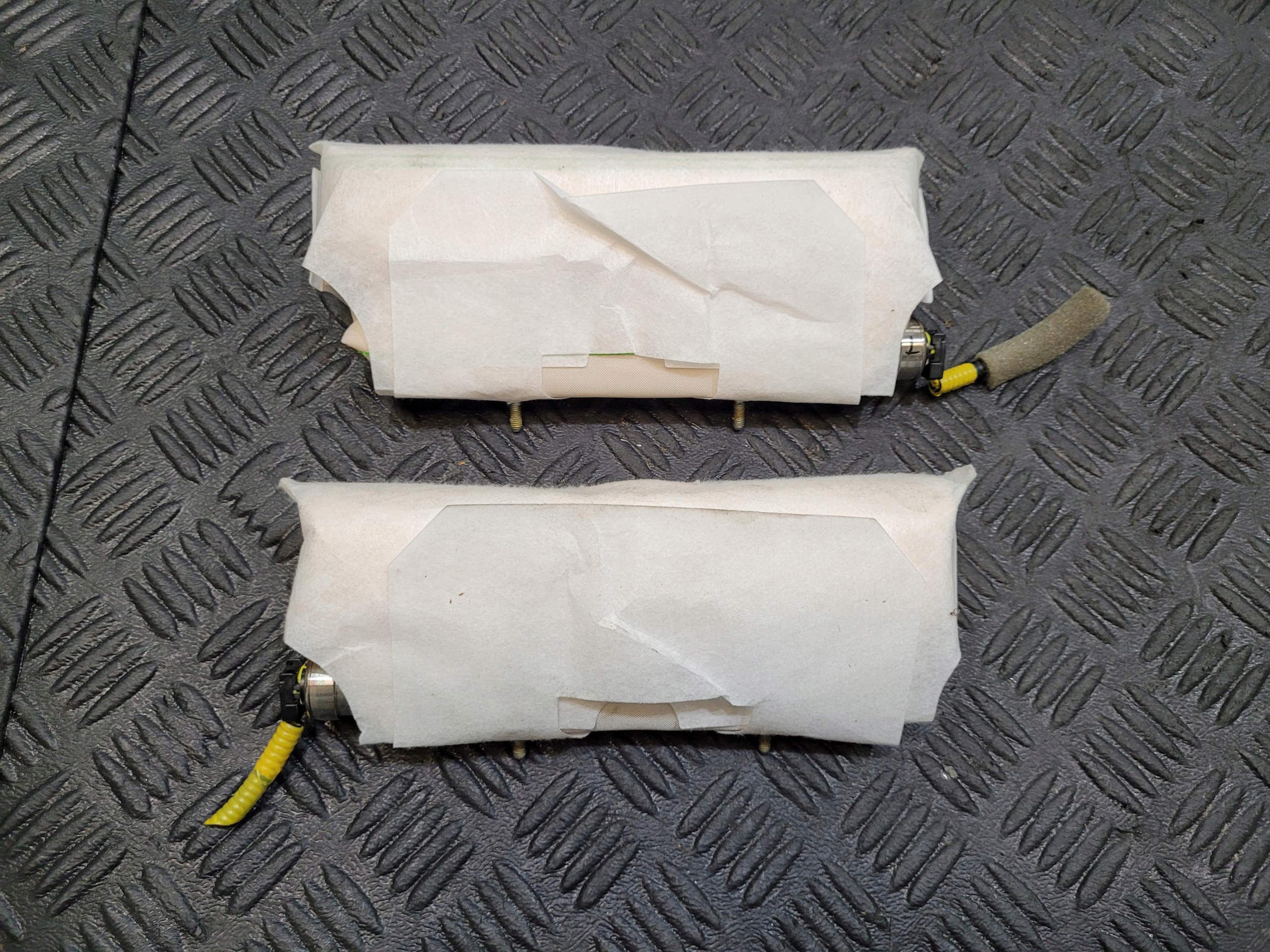 knee airbag left right airbag LEXUS IS III 300 H