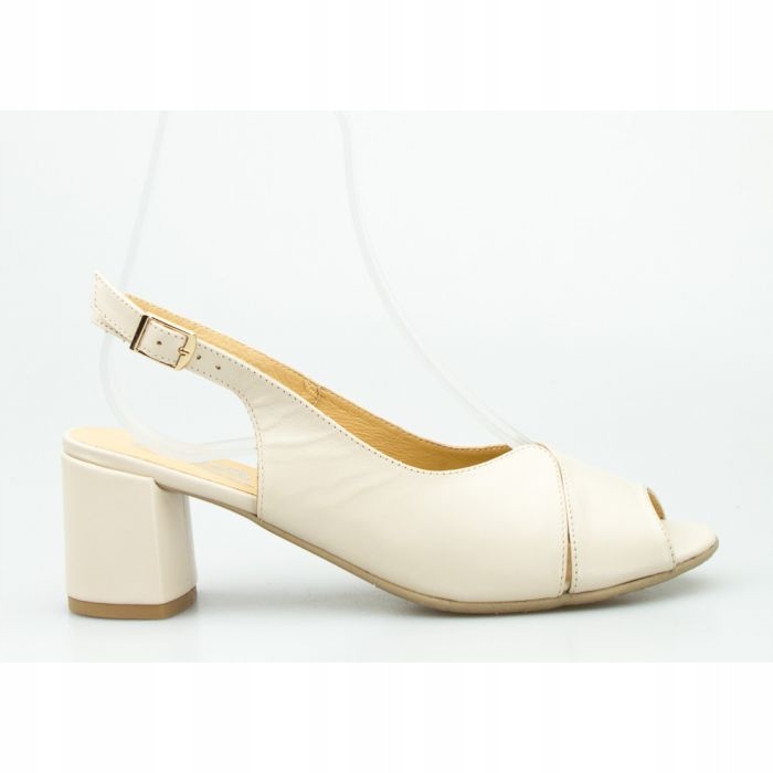 Elegantní Světlé Dámské Sandálky, Kůže