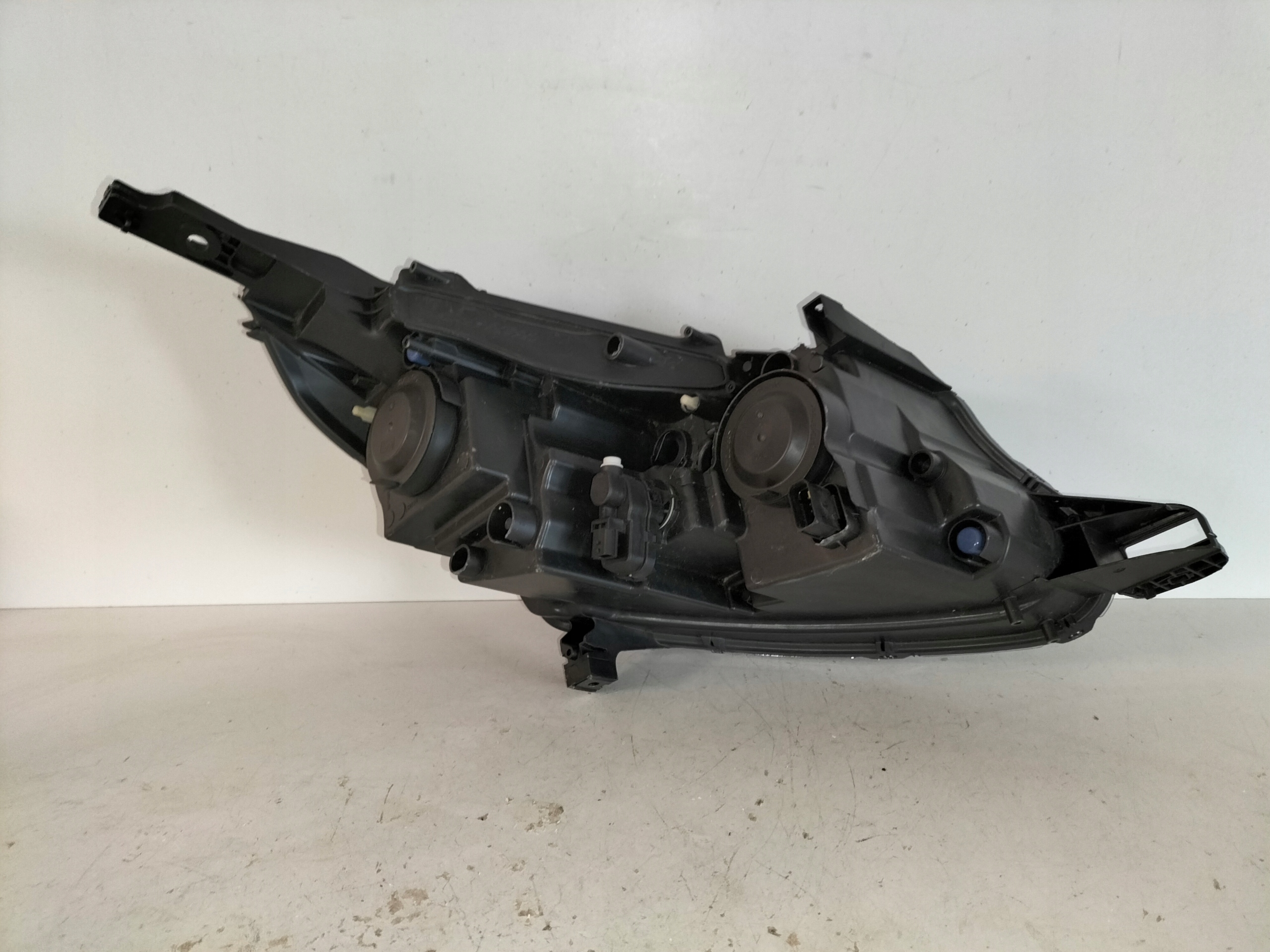light front reflektor left PEUGEOT 2008 and LIFT 16