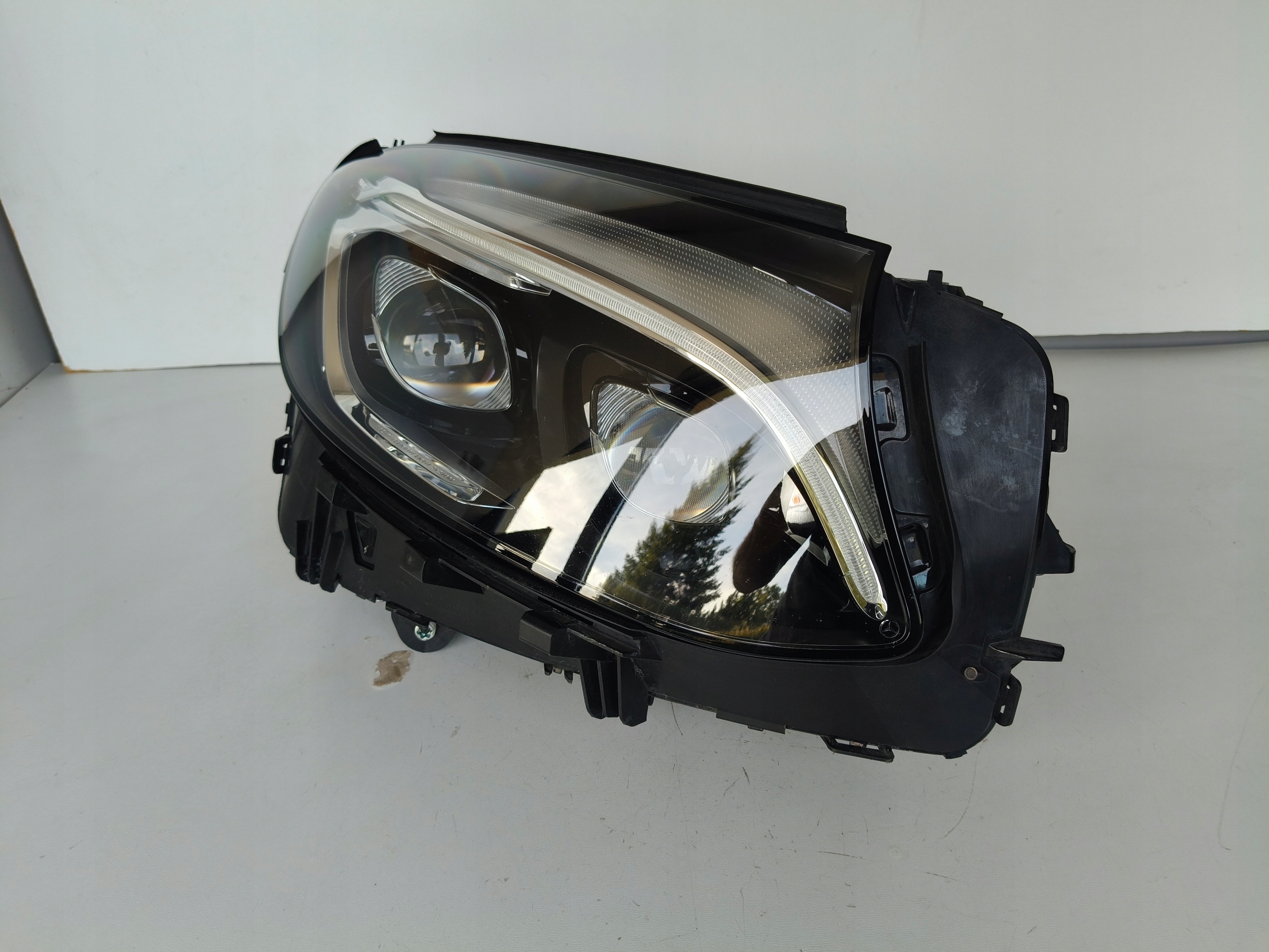 light right REFLEKTOR MERCEDES GLC W253 15- FULL LED ILS