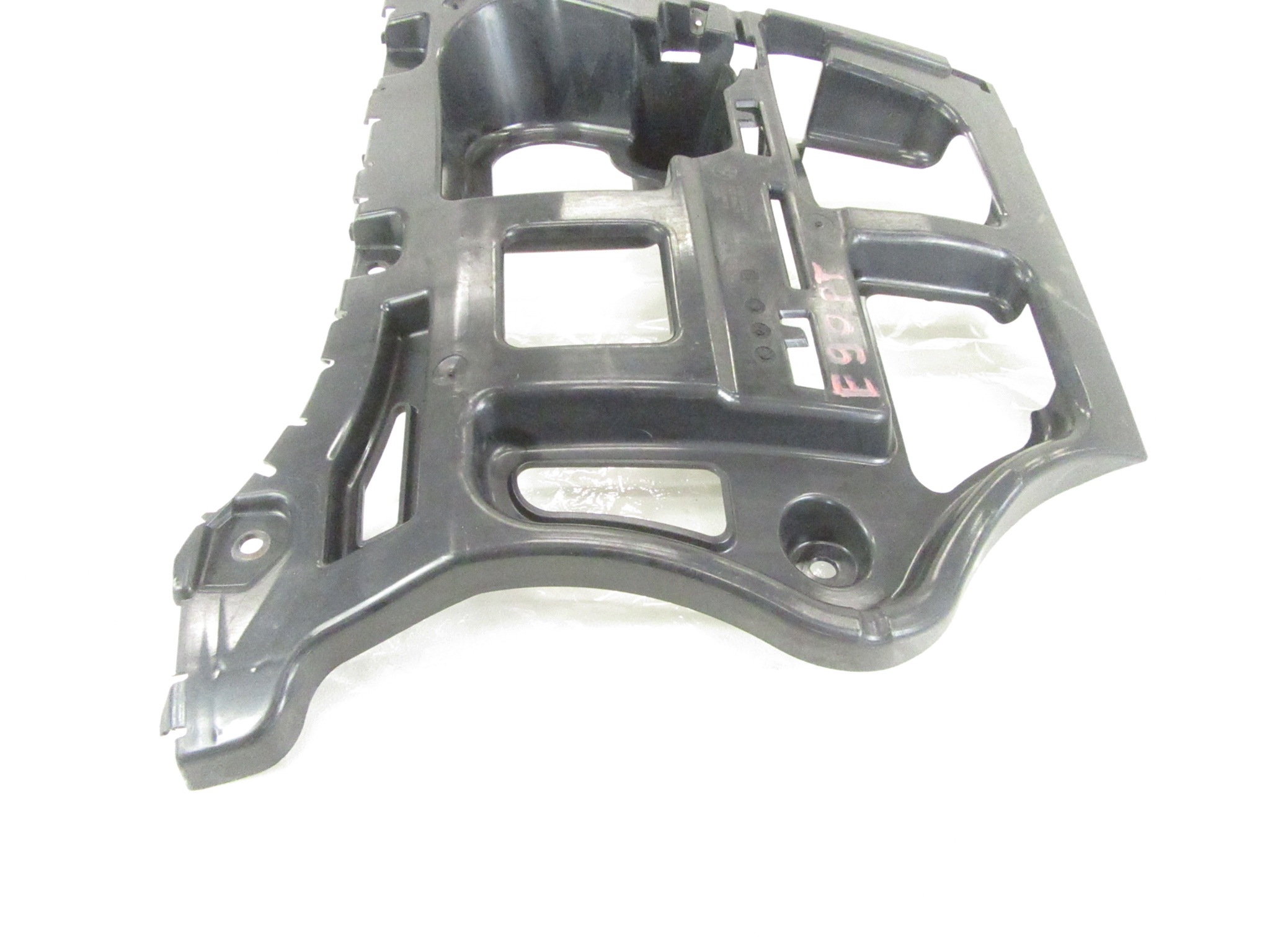 bracket holder bumper bracket right rear part BMW e90 LCI sedan