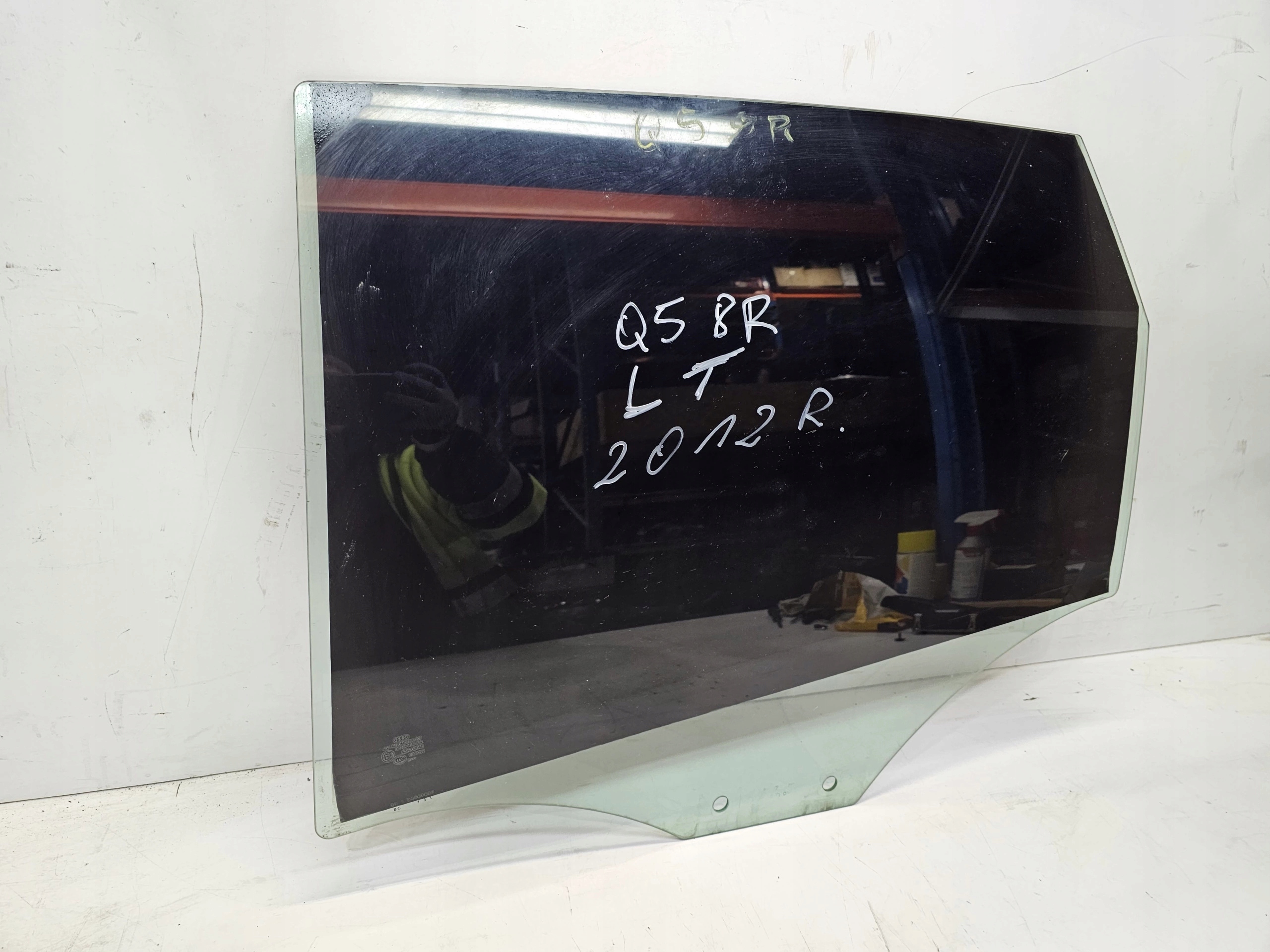 window side door left rear part AUDI Q5 8R 2012R