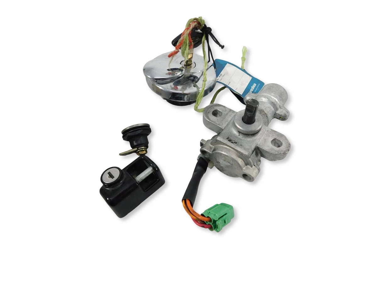 Spínač Zapaľovania Kľúč Suzuki VL 800 Intruder Volusia 01-04 U-11 3710141871