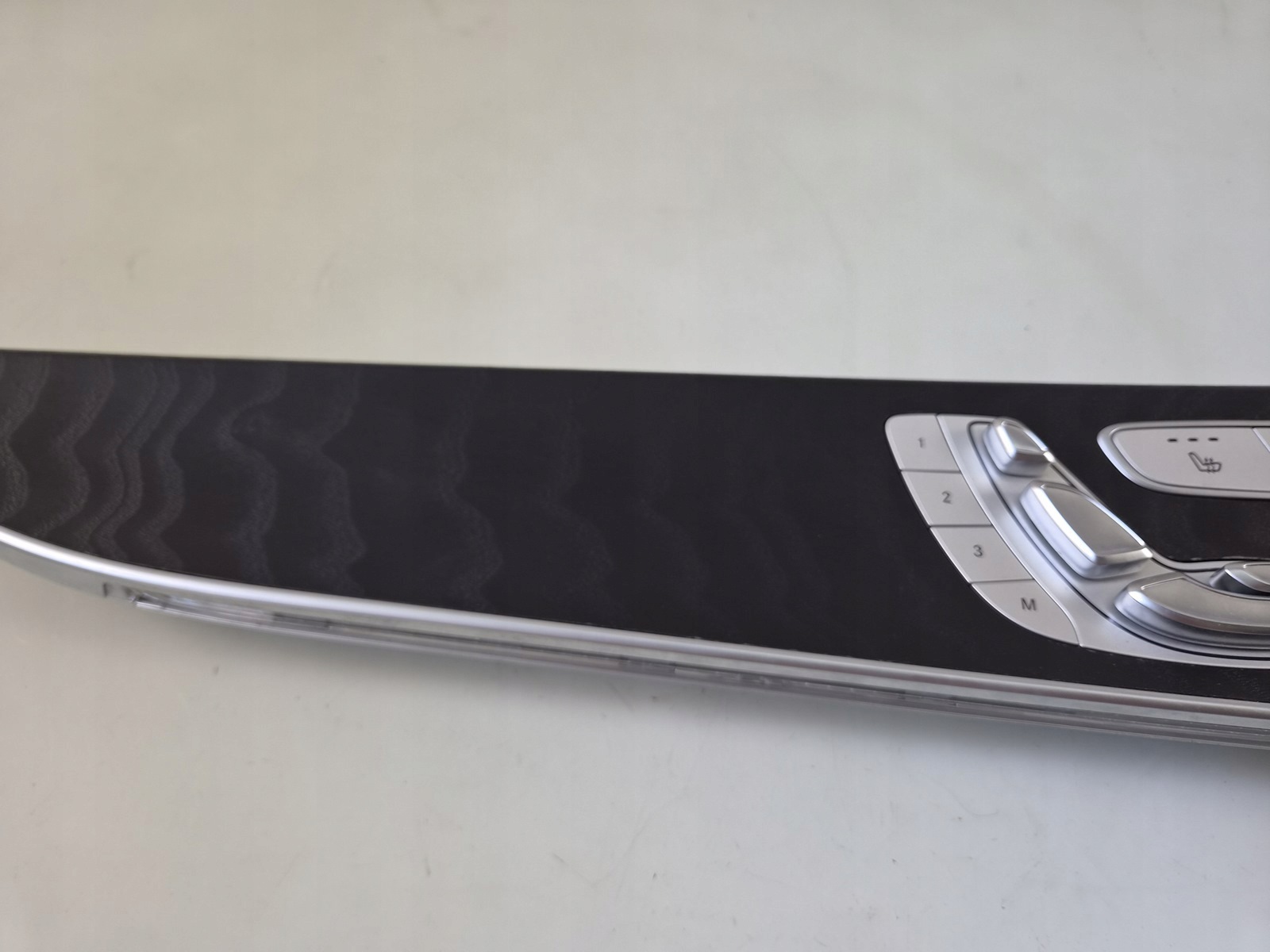 control panel fotelem left moulding MERCEDES GLC X253 C253 W253