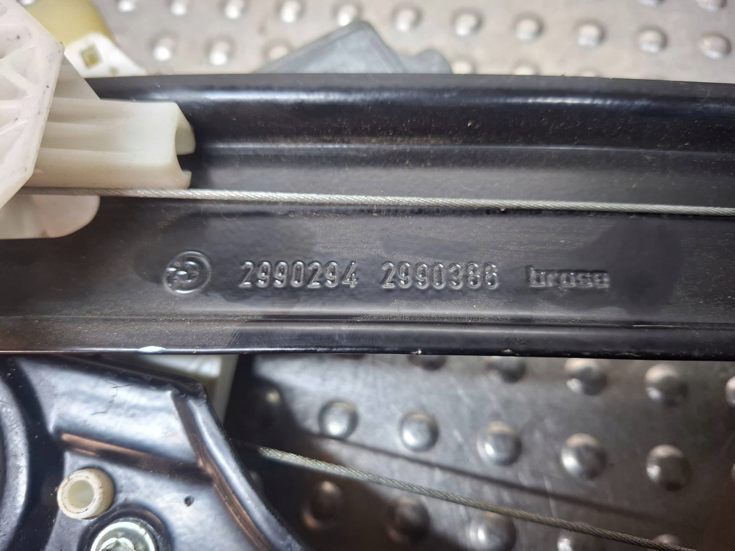 window regulator front right 2990294 BMW X1 E84