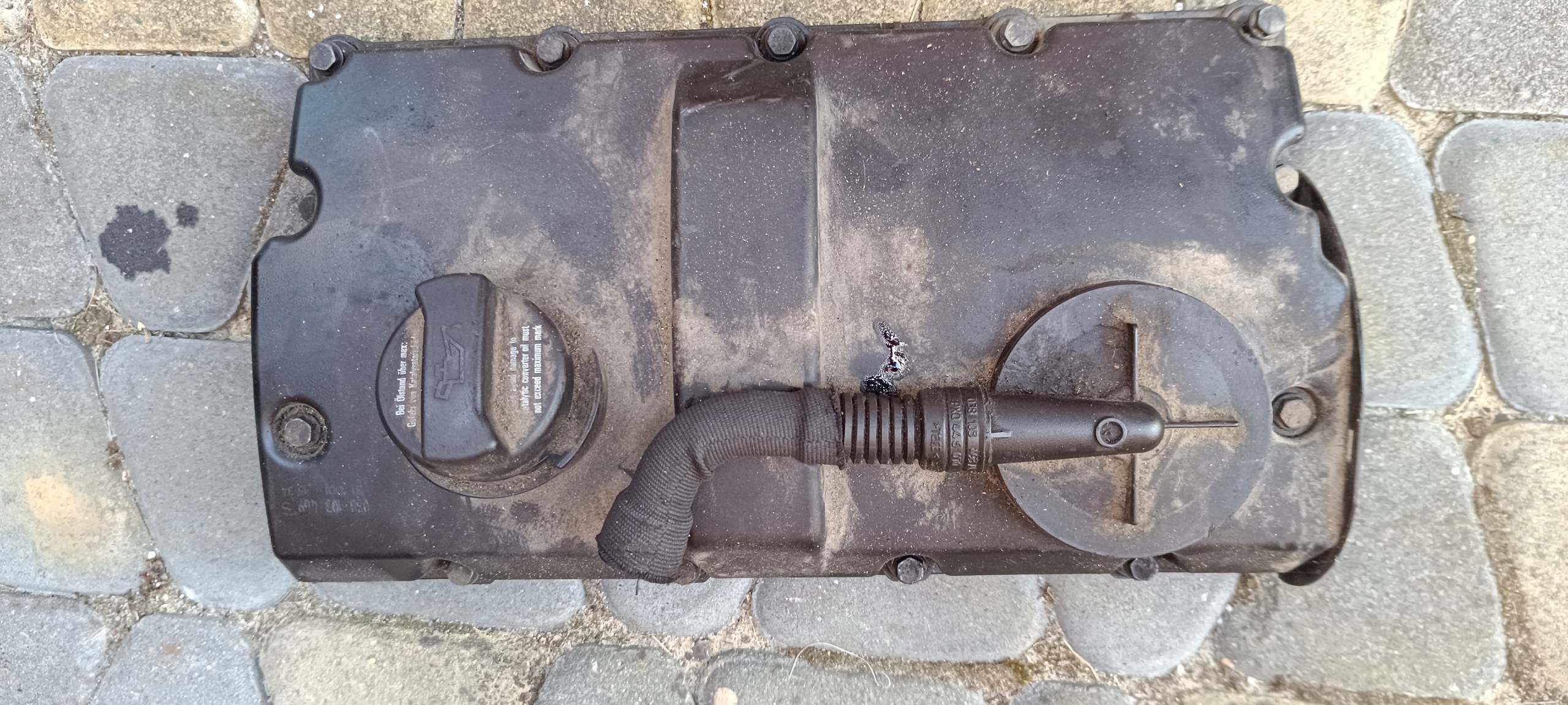 ABDECKUNG DER VENTILE AUDI VOLKSWAGEN SEAT 1.9 TDI 038103475R